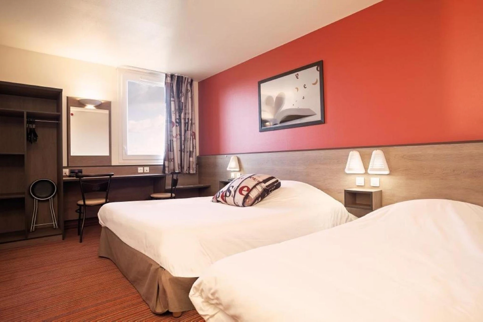 Chambre disponible pour un séminaire d'entreprise à Ace Hôtel Angers - Saint-Barthélemy-dʼAnjou