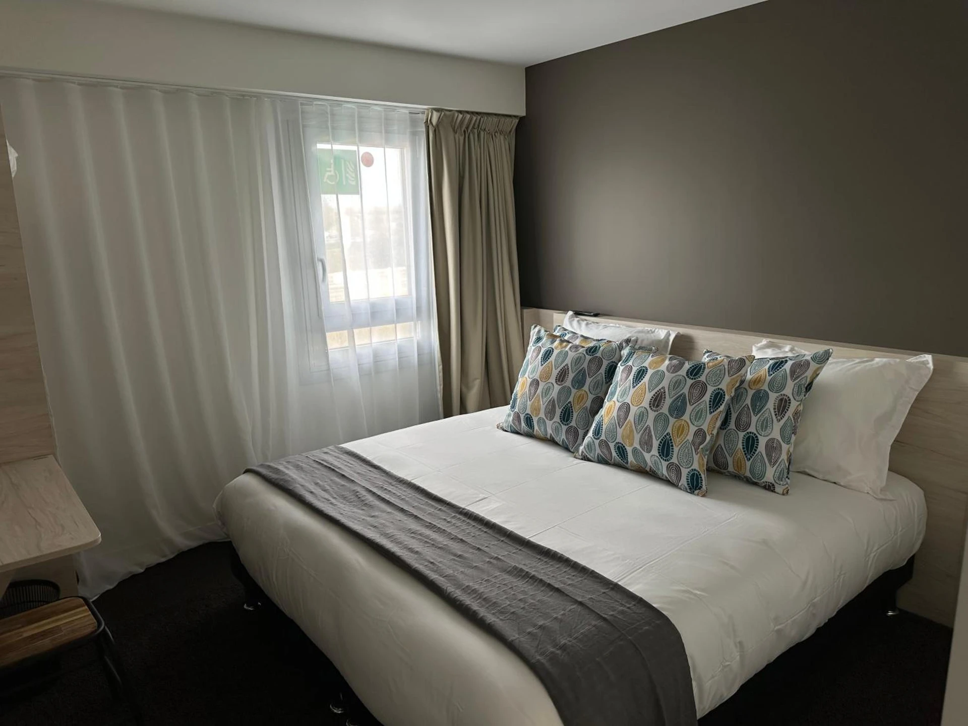 Chambre disponible pour un séminaire d'entreprise à Hôtel Akena Chauray-Niort - Chauray