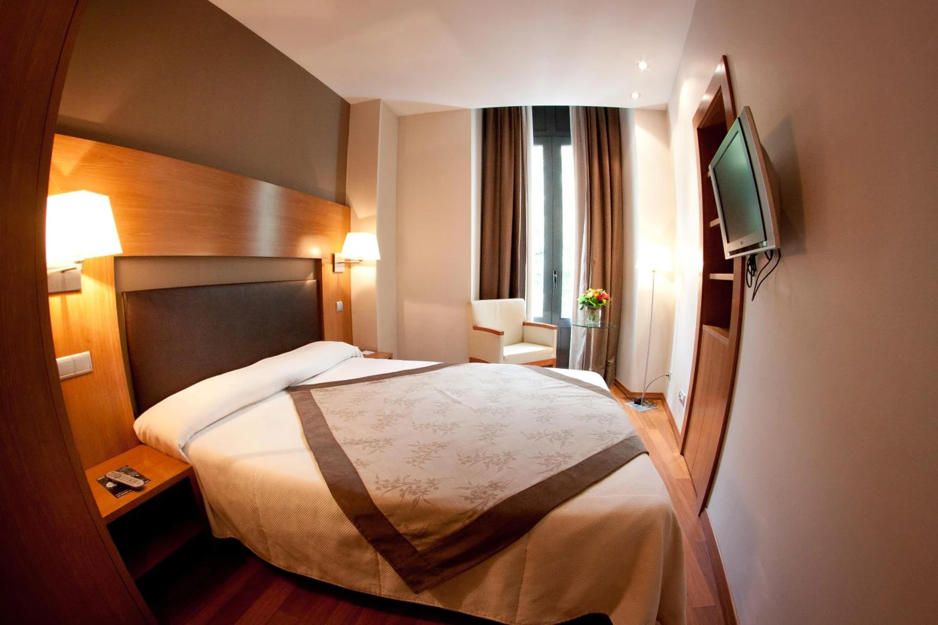Chambre disponible pour un séminaire d'entreprise à Alti Hôtel - Luchon