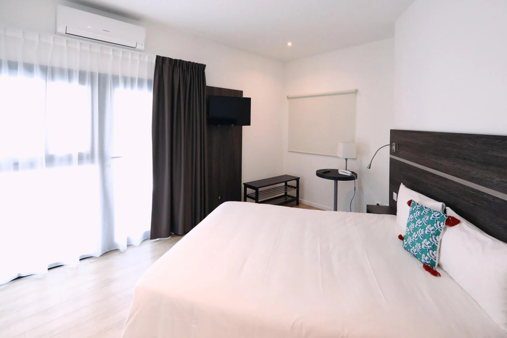 Chambre disponible pour un séminaire d'entreprise à Appart' Hotel La Girafe Marseille Est - Porte d'Aubagne - La Penne-sur-Huveaune