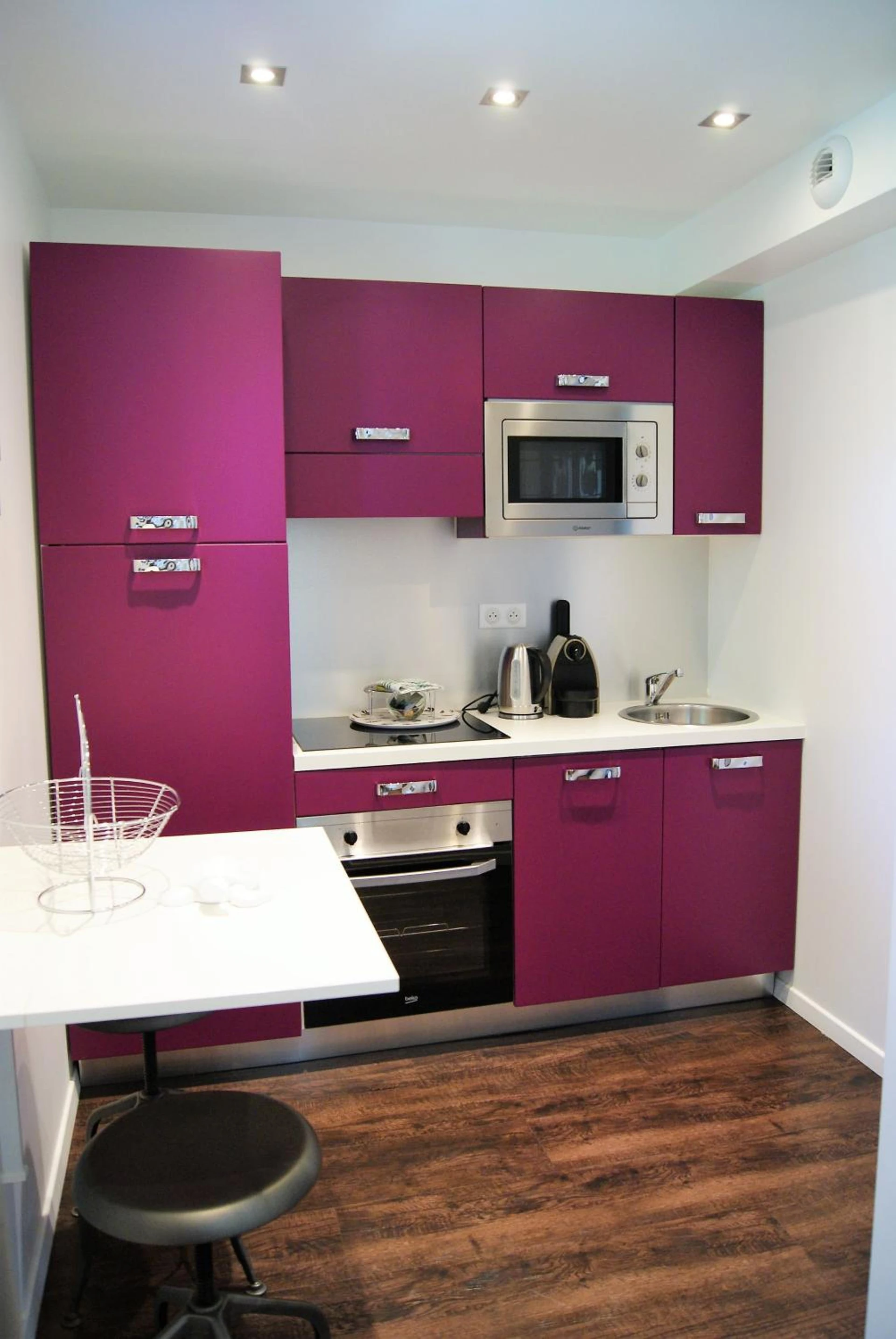 Magnifique chambre pour un séminaire d'entreprise à Appart' Hotel La Girafe Marseille Est - Porte d'Aubagne - La Penne-sur-Huveaune
