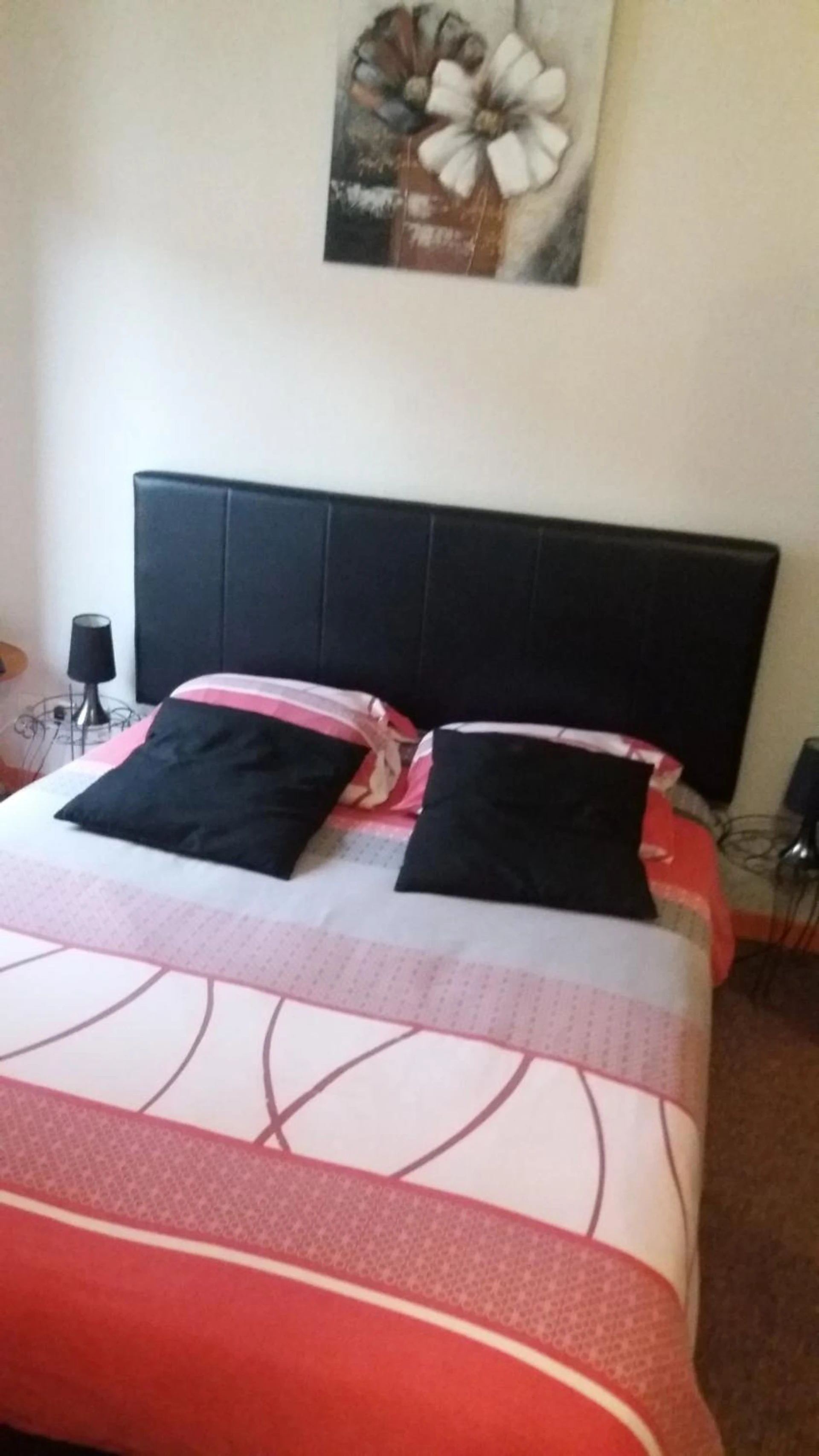 Chambre disponible pour un séminaire d'entreprise à Appart'Hôtel Les Tilleuls - Saint-Macaire