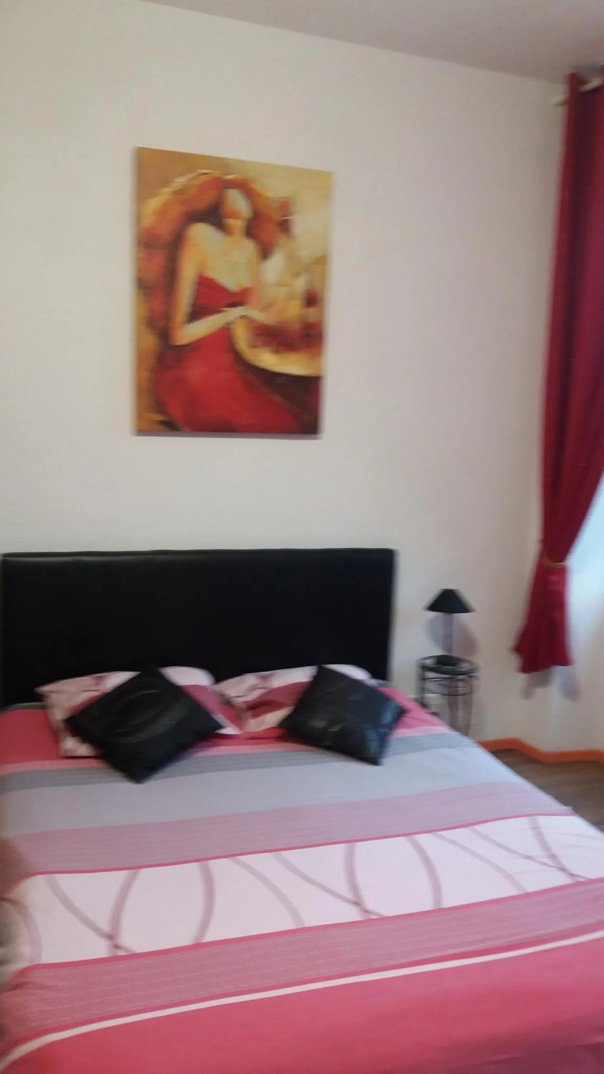 Chambre disponible pour un séminaire d'entreprise à Appart'Hôtel Les Tilleuls - Saint-Macaire