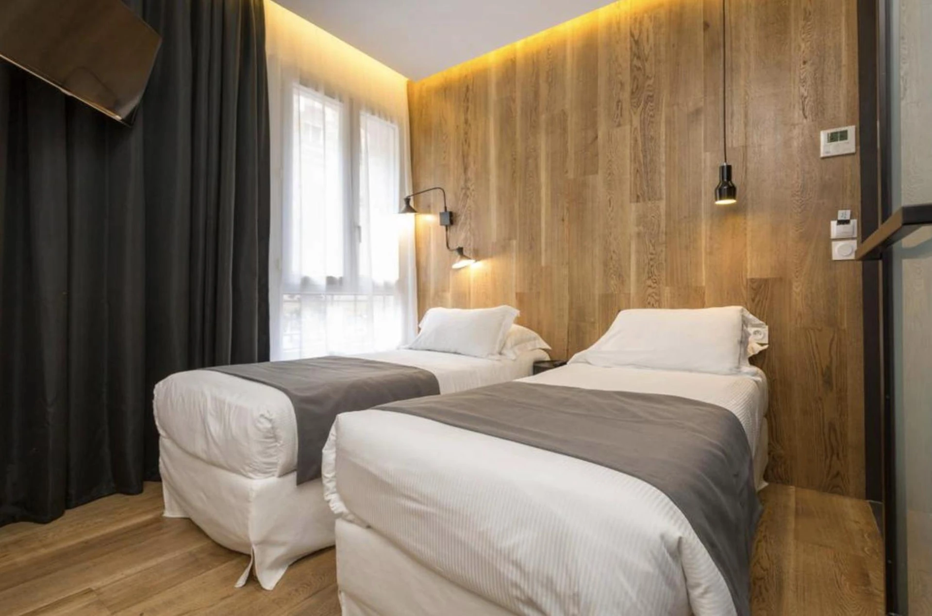 Chambre disponible pour un séminaire d'entreprise à Atypik Hotel - Clichy
