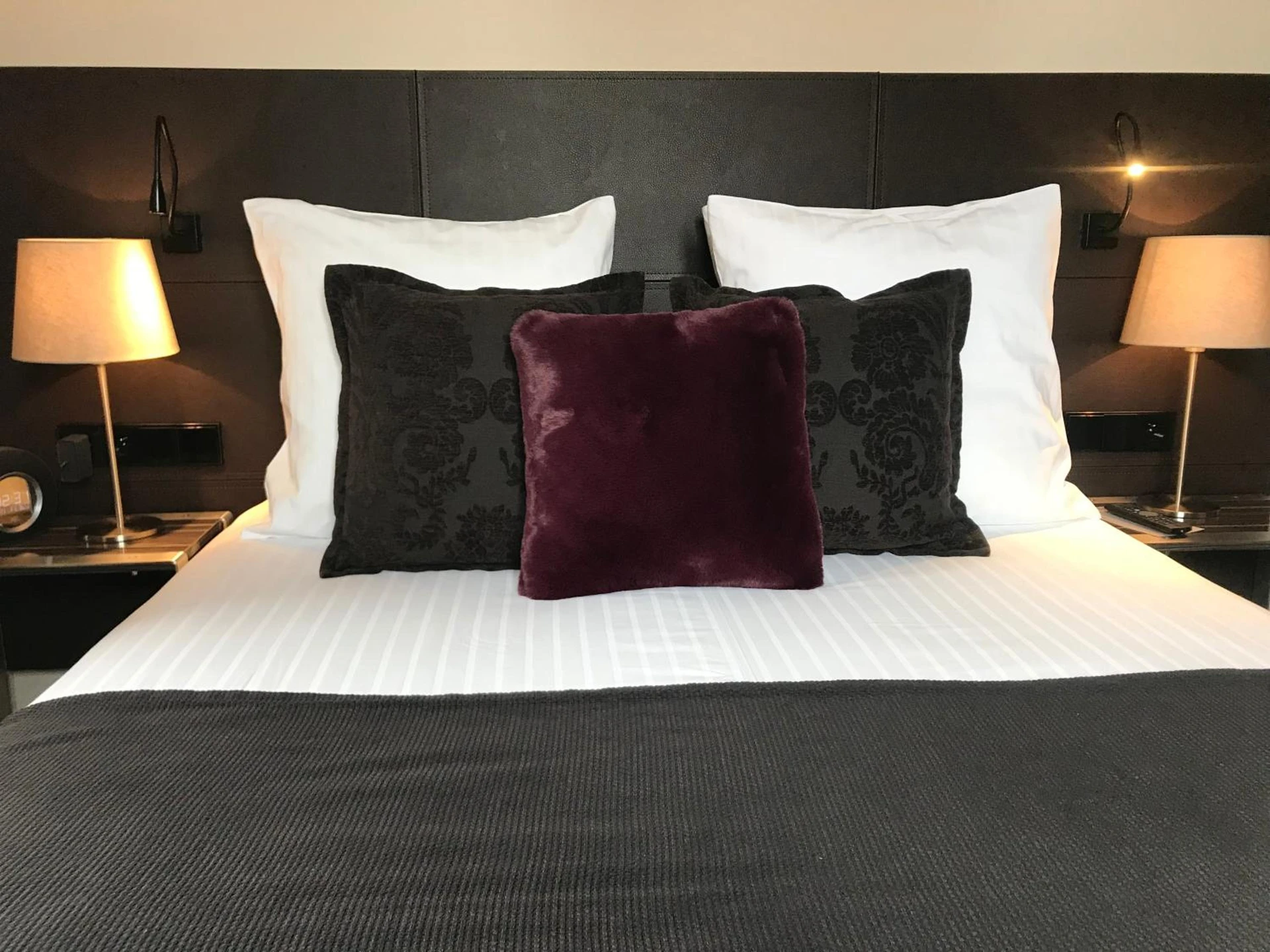 Magnifique chambre pour un séminaire d'entreprise à Hôtel L'Auberge Alsacienne - Eguisheim