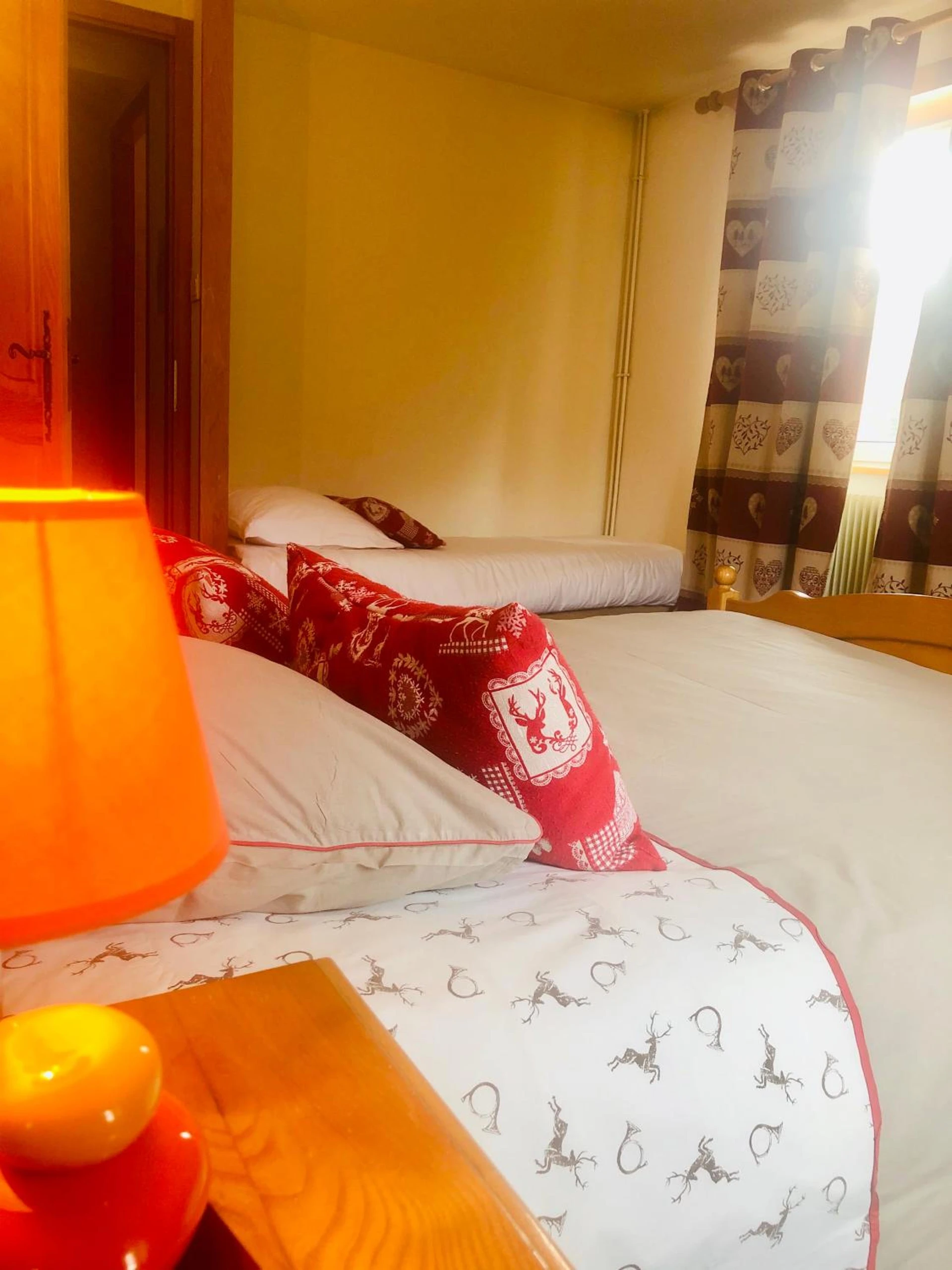 Chambre disponible pour un séminaire d'entreprise à L'Auberge au Bord du Lac - Gérardmer