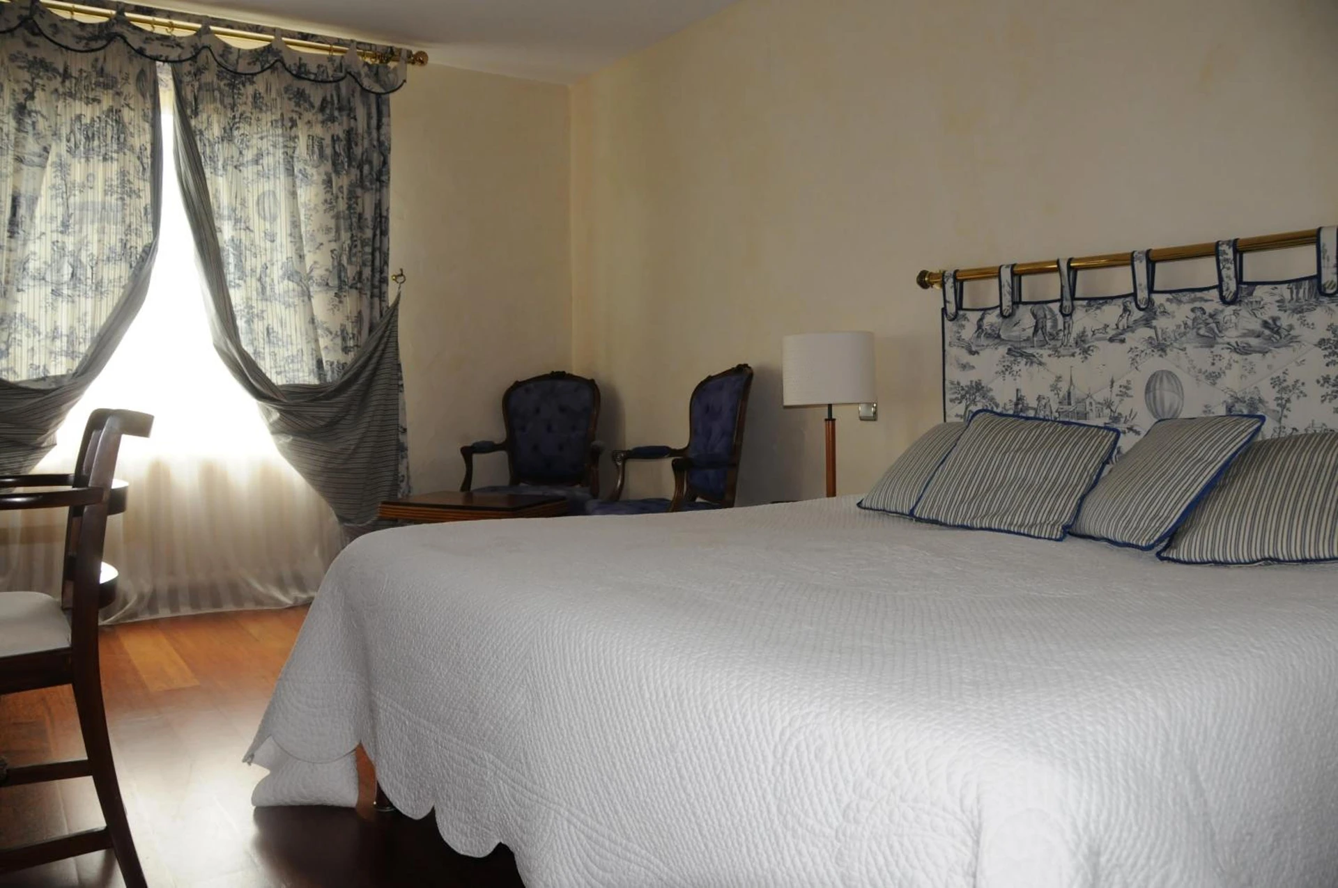 Chambre disponible pour un séminaire d'entreprise à Auberge Bretonne - La Roche-Bernard