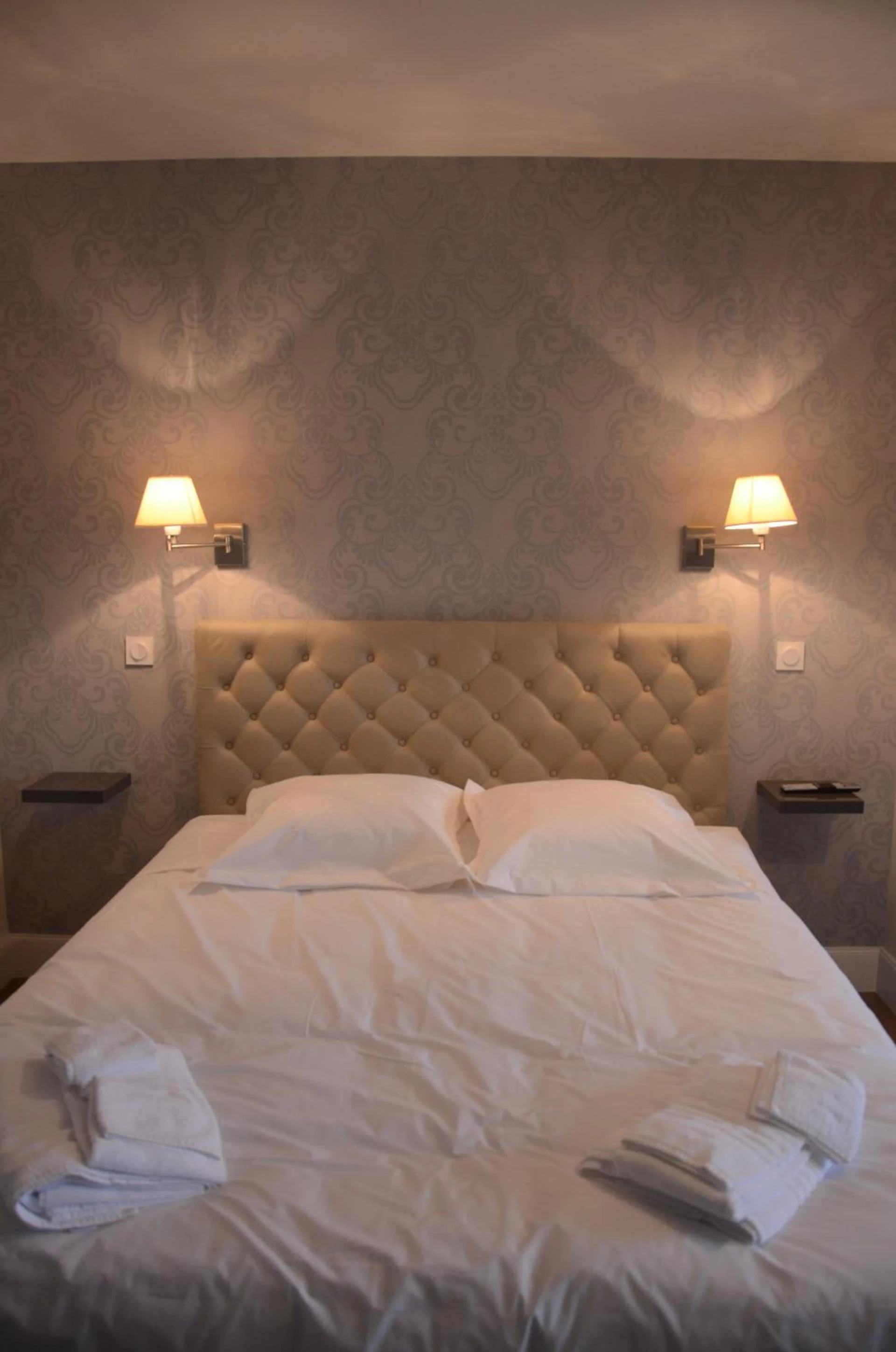 Chambre disponible pour un séminaire d'entreprise à Auberge du Moulin à Vent, The Originals Relais - Manou