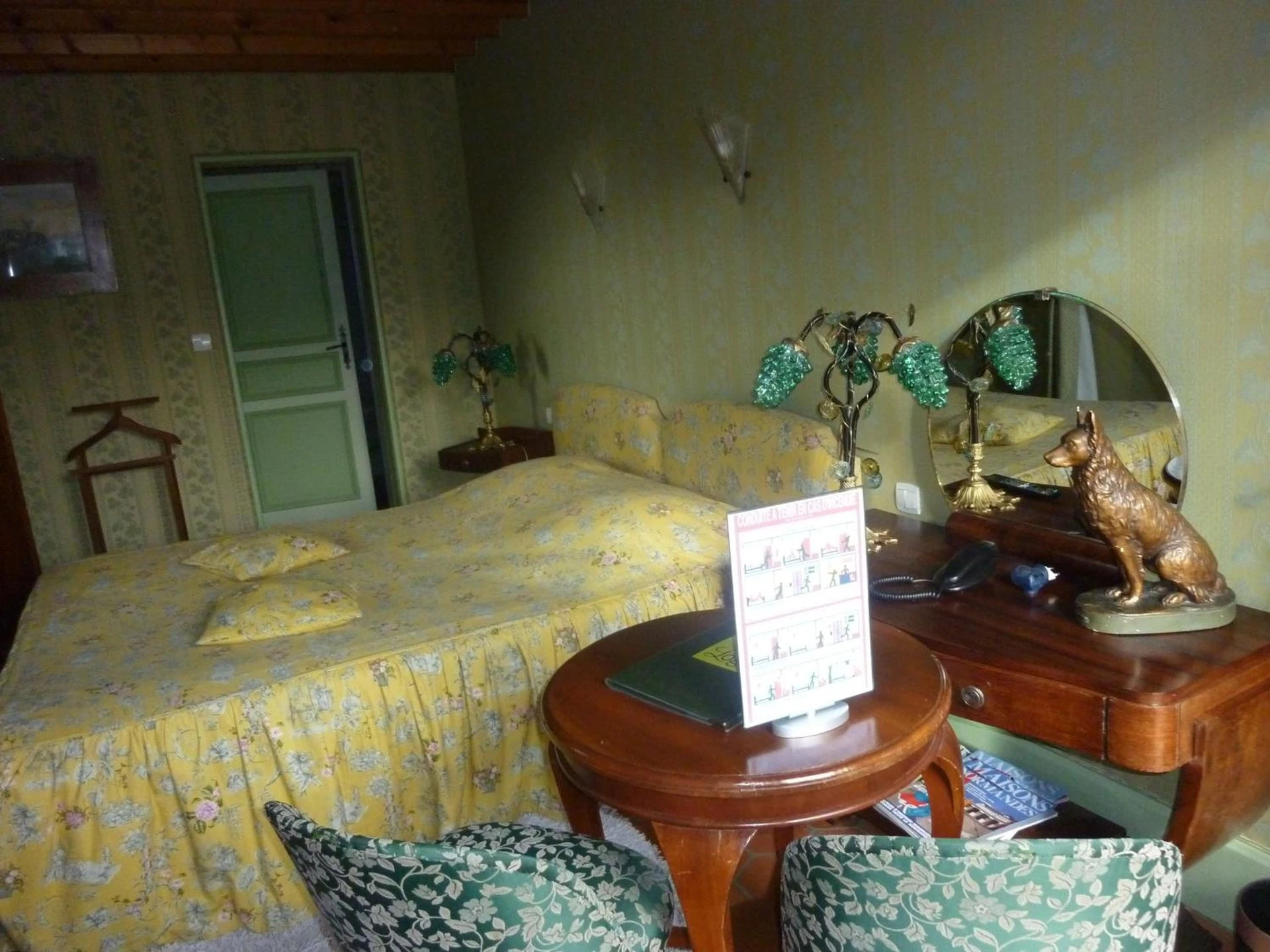 Magnifique chambre pour un séminaire d'entreprise à AUBERGE DU VAL AU CESNE - Croix-Mare