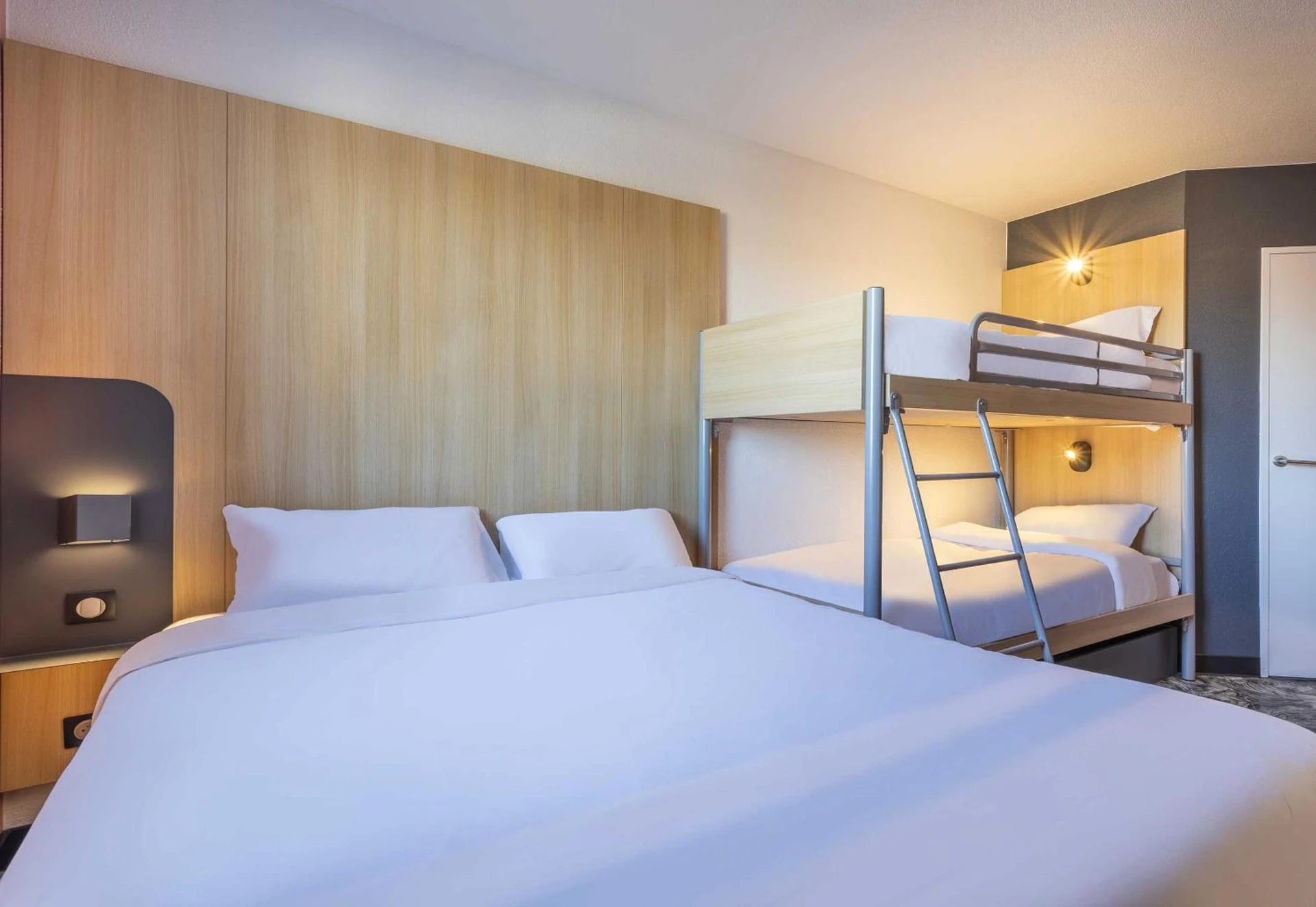 Chambre disponible pour un séminaire d'entreprise à B&B HOTEL Aix-en-Provence Meyreuil Sainte-Victoire - Meyreuil