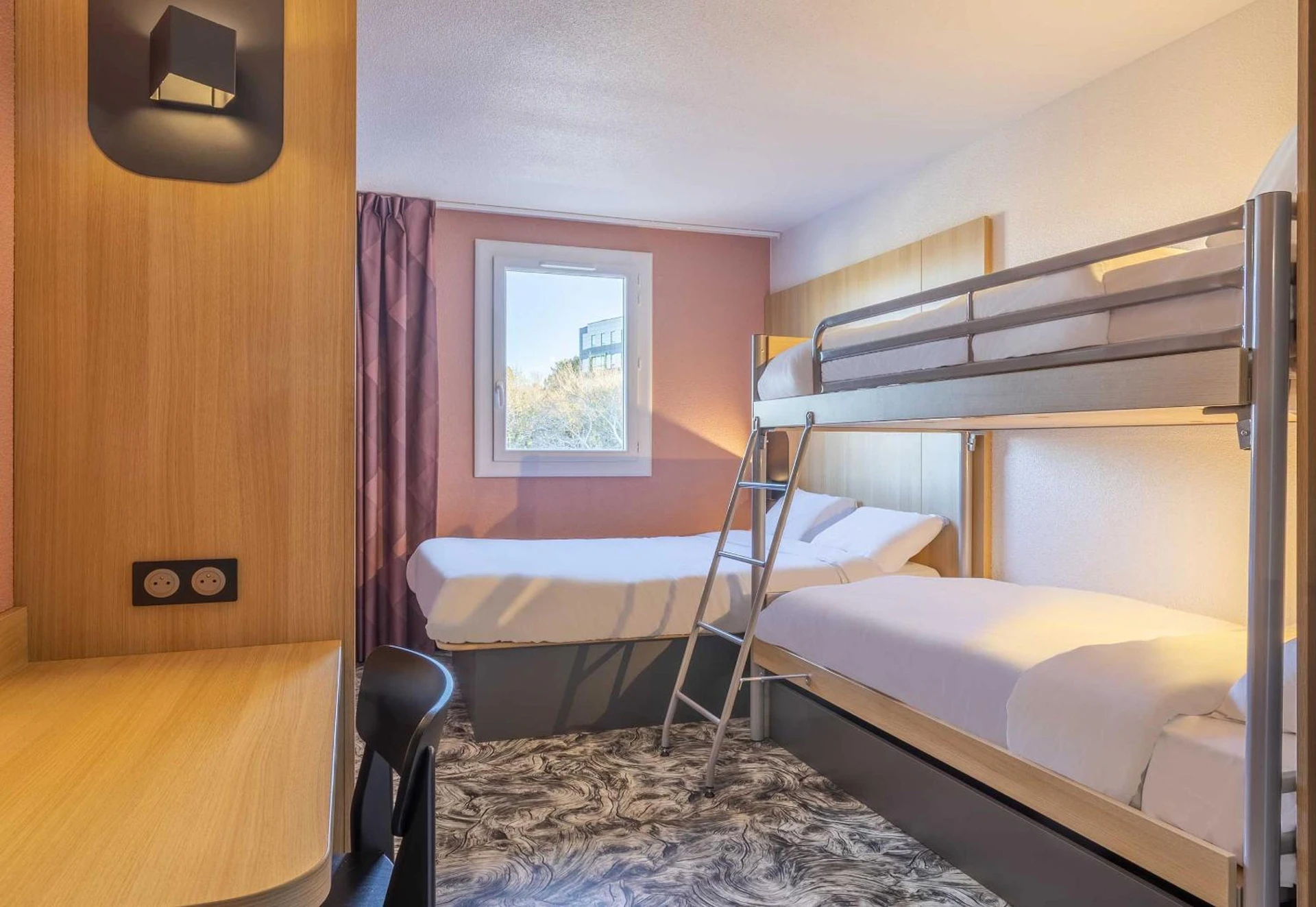 Chambre disponible pour un séminaire d'entreprise à B&B HOTEL Aix-en-Provence Meyreuil Sainte-Victoire - Meyreuil