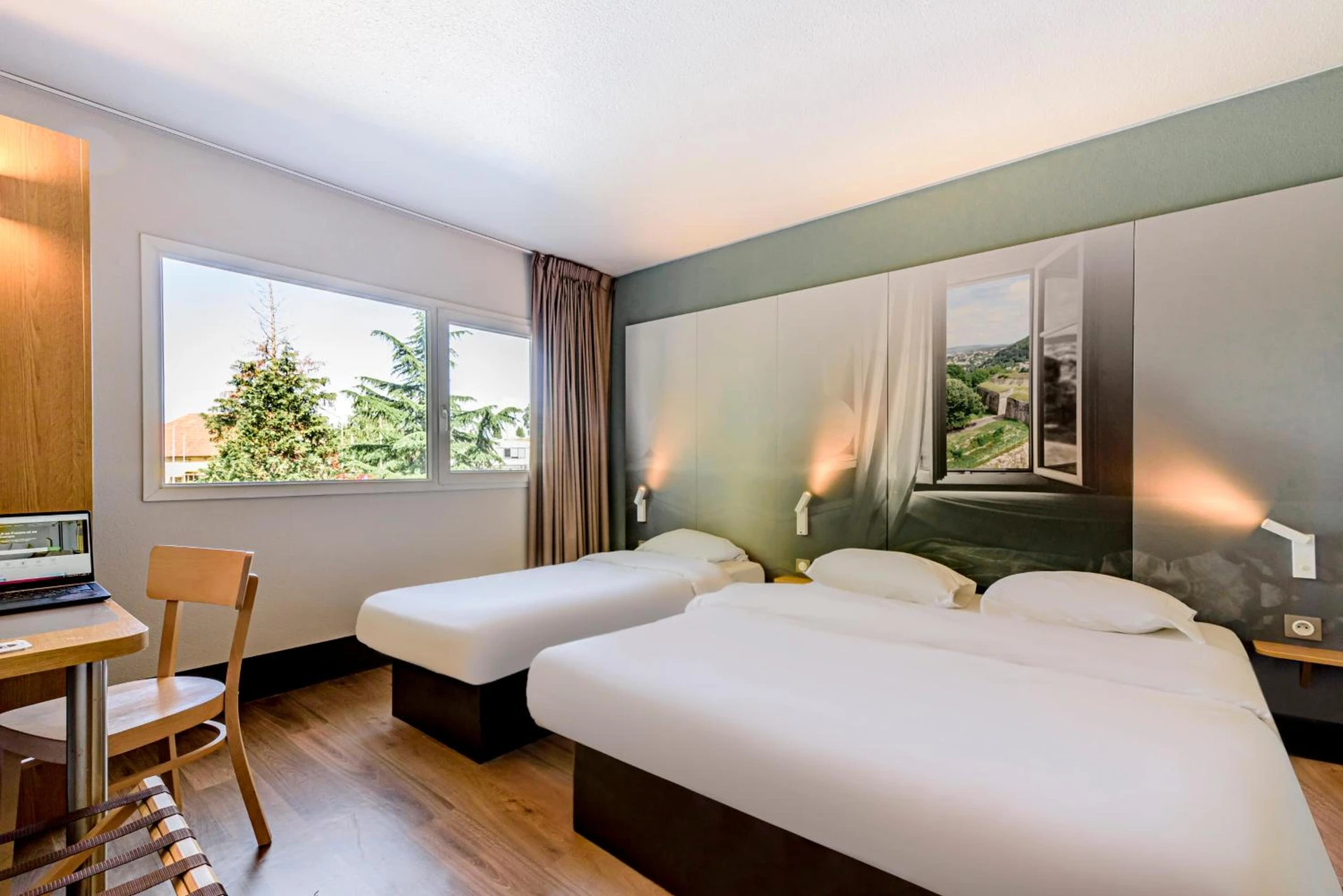 Chambre disponible pour un séminaire d'entreprise à B&B HOTEL Besançon Chateaufarine - Besançon