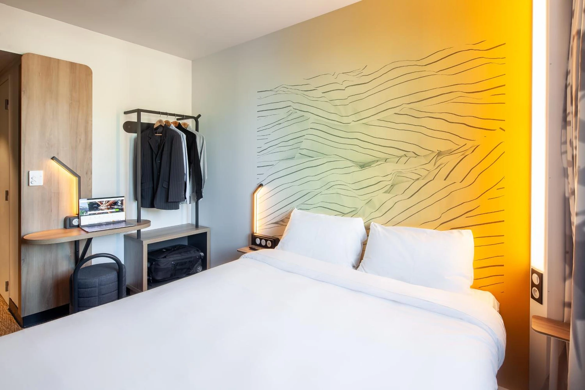 Chambre disponible pour un séminaire d'entreprise à B&B HOTEL Bois d'Arcy Saint Quentin en Yvelines - Bois-dʼArcy