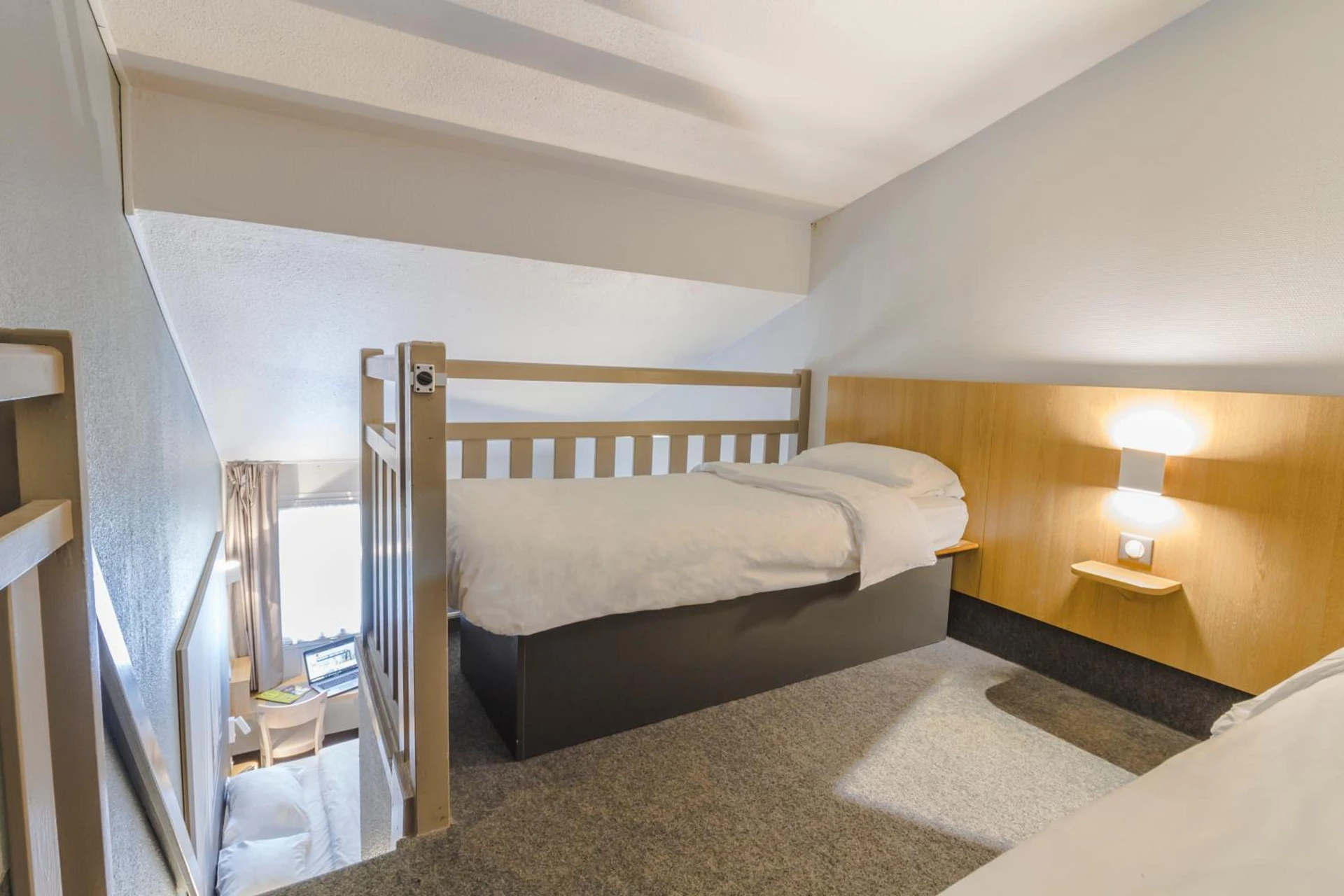 Chambre disponible pour un séminaire d'entreprise à B&B HOTEL Boulogne-sur-Mer Saint-Martin - Saint-Martin-Boulogne