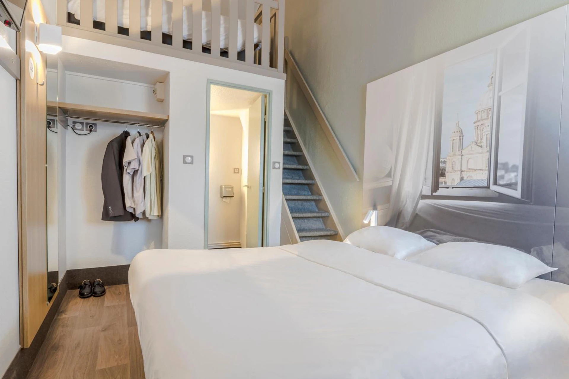 Chambre disponible pour un séminaire d'entreprise à B&B HOTEL Boulogne-sur-Mer Saint-Martin - Saint-Martin-Boulogne
