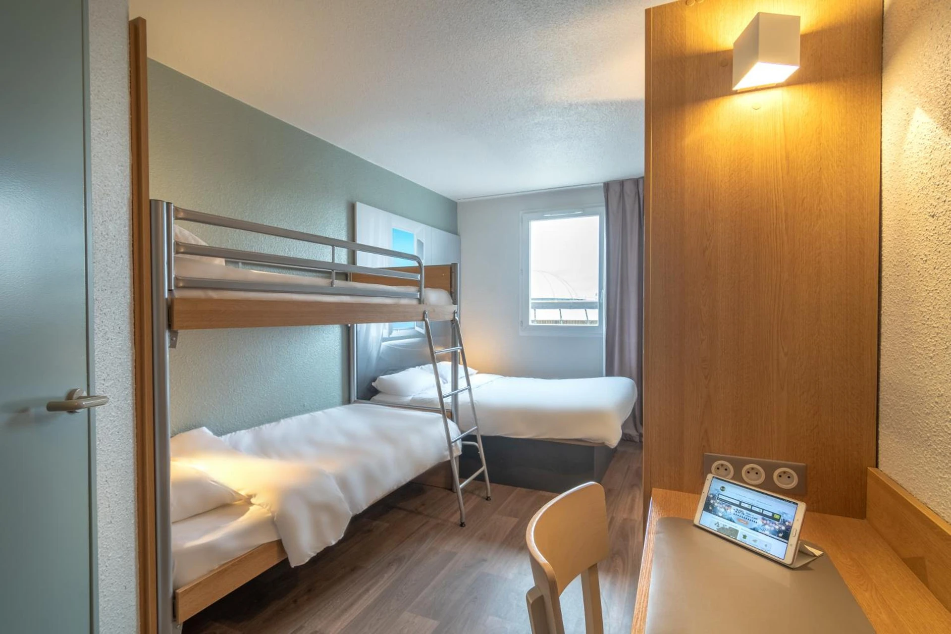 Chambre disponible pour un séminaire d'entreprise à B&B HOTEL CHATEAUROUX Déols - Déols