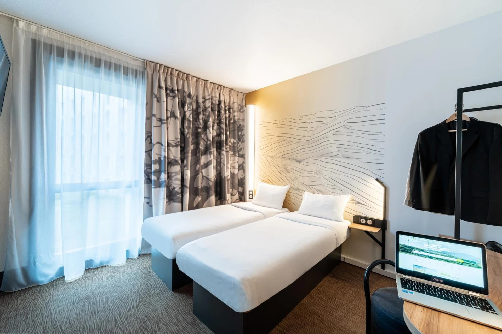 Chambre disponible pour un séminaire d'entreprise à B&B HOTEL Lille Grand Stade - Villeneuve-d'Ascq