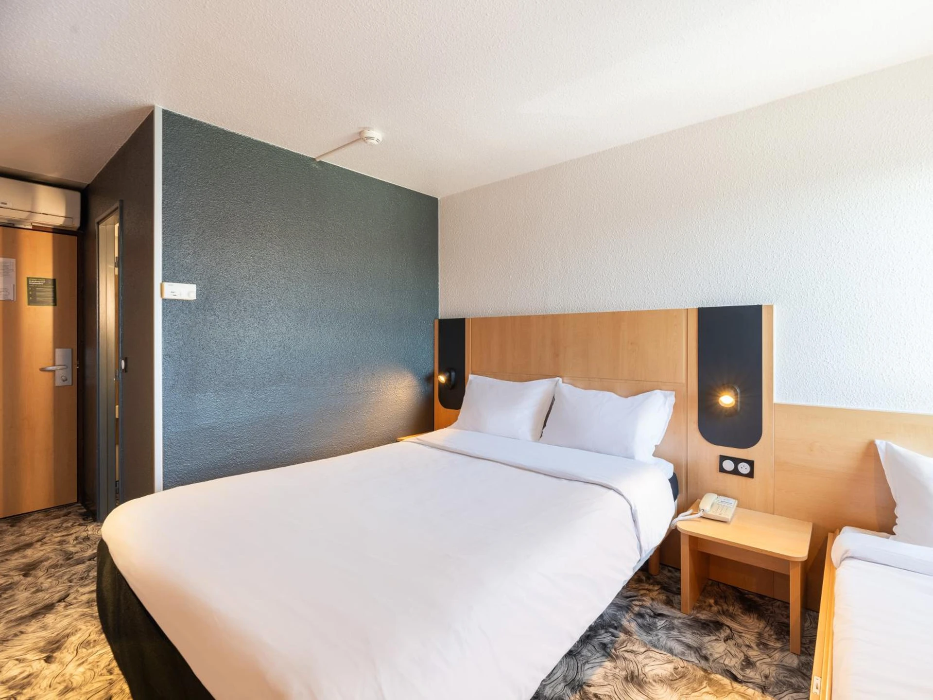 Chambre disponible pour un séminaire d'entreprise à B&B HOTEL Lyon Eurexpo Bron - Bron