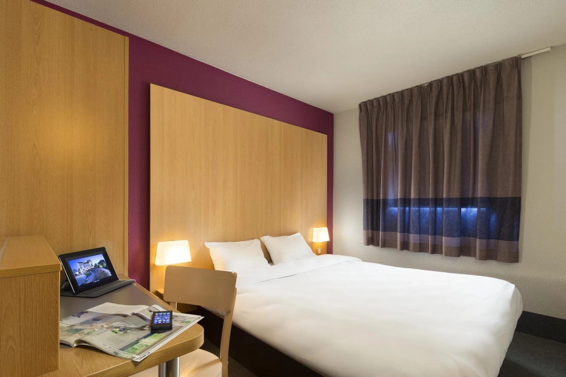 Magnifique chambre pour un séminaire d'entreprise à B&B HOTEL Montpellier Centre Le Millénaire - Vieux-Boucau-les-Bains