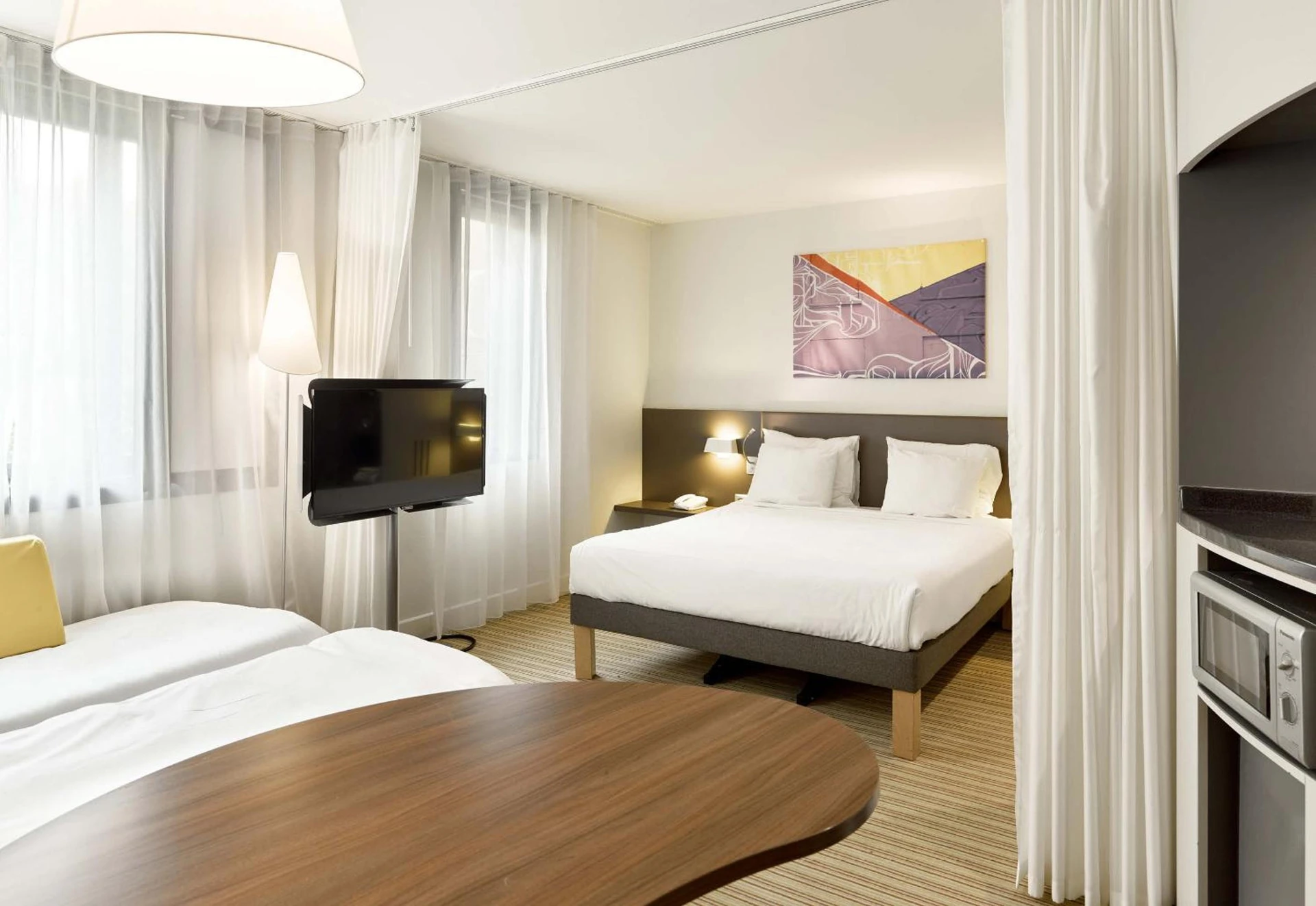 Chambre disponible pour un séminaire d'entreprise à B&B HOTEL Paris Grand Roissy CDG Aéroport 4 étoiles - Roissy-en-France