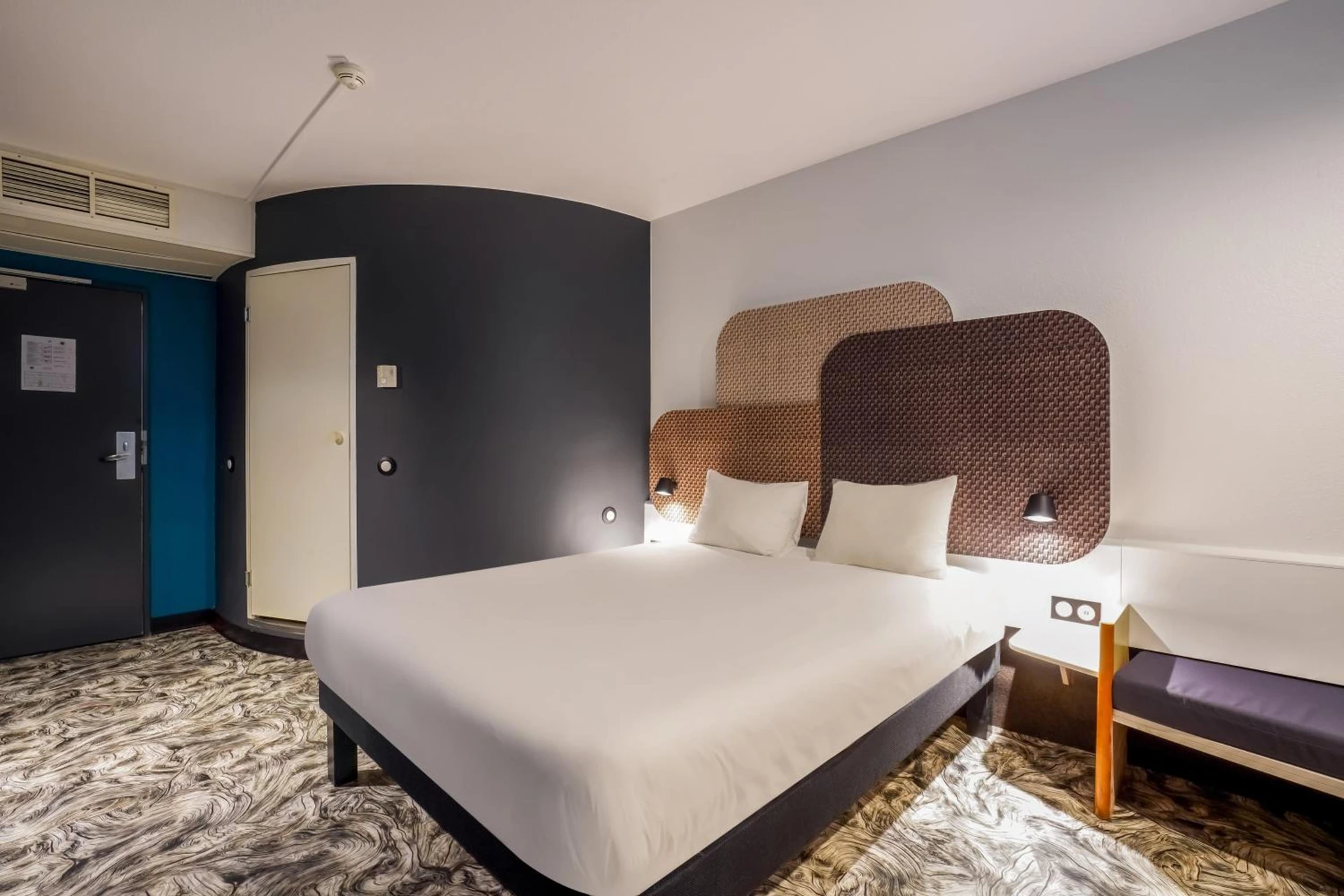 Chambre disponible pour un séminaire d'entreprise à B&B HOTEL Paris Nord 2 CDG Aéroport - Roissy-en-France