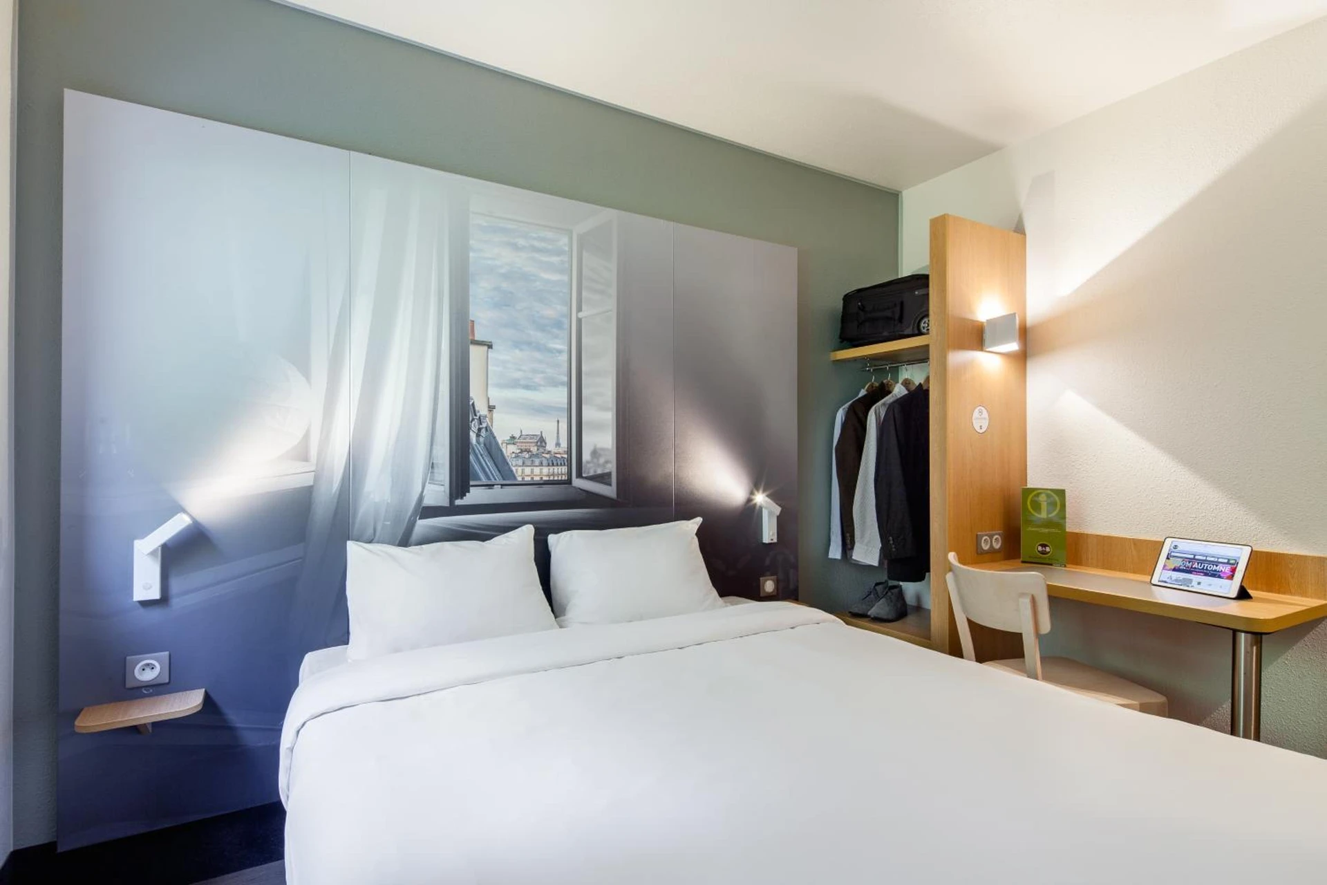 Ambiance de travail pour séminaire d'entreprise à B&B HOTEL Paris Nord Aulnay-sous-Bois - Aulnay-sous-Bois