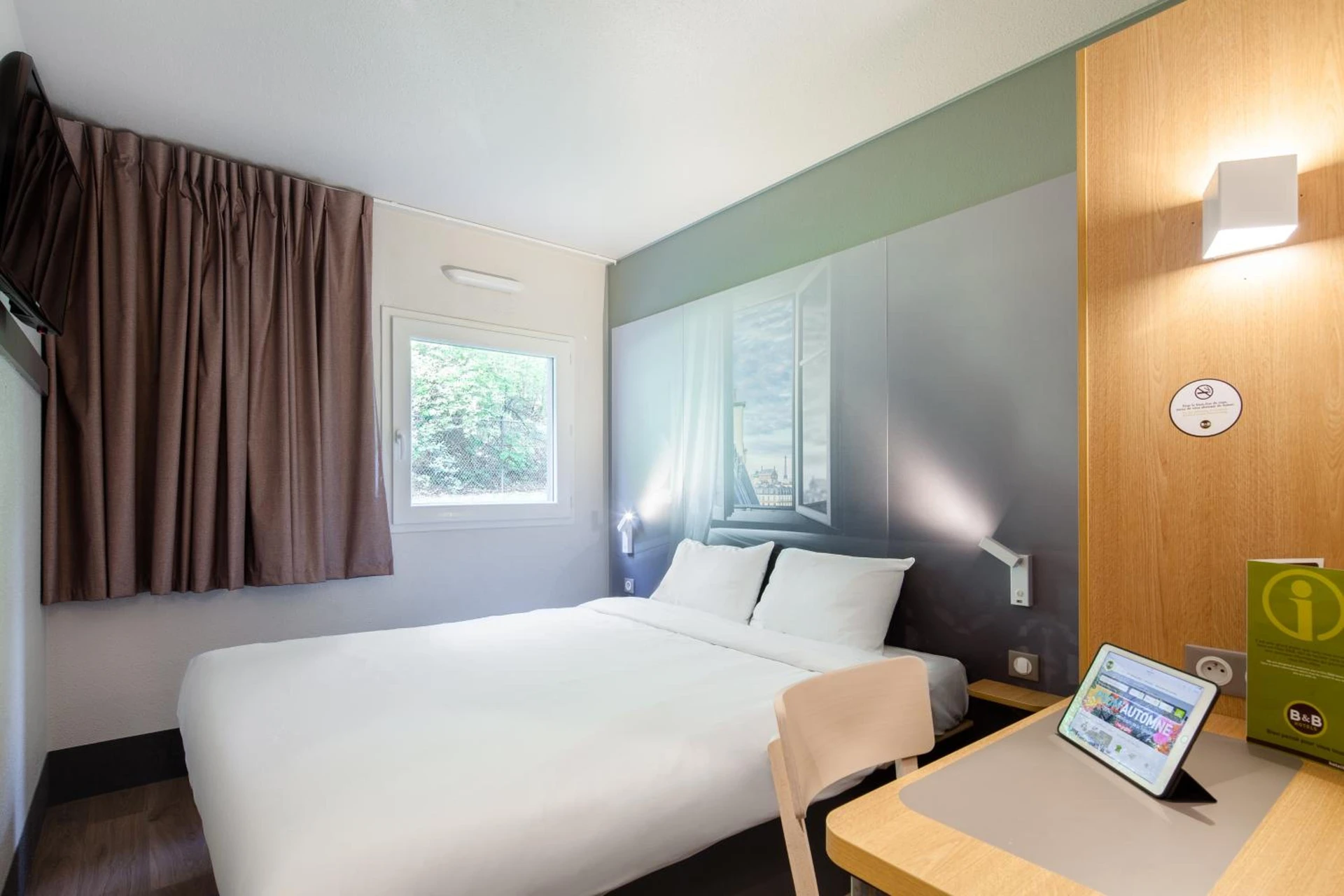 Chambre disponible pour un séminaire d'entreprise à B&B HOTEL Paris Nord Aulnay-sous-Bois - Aulnay-sous-Bois