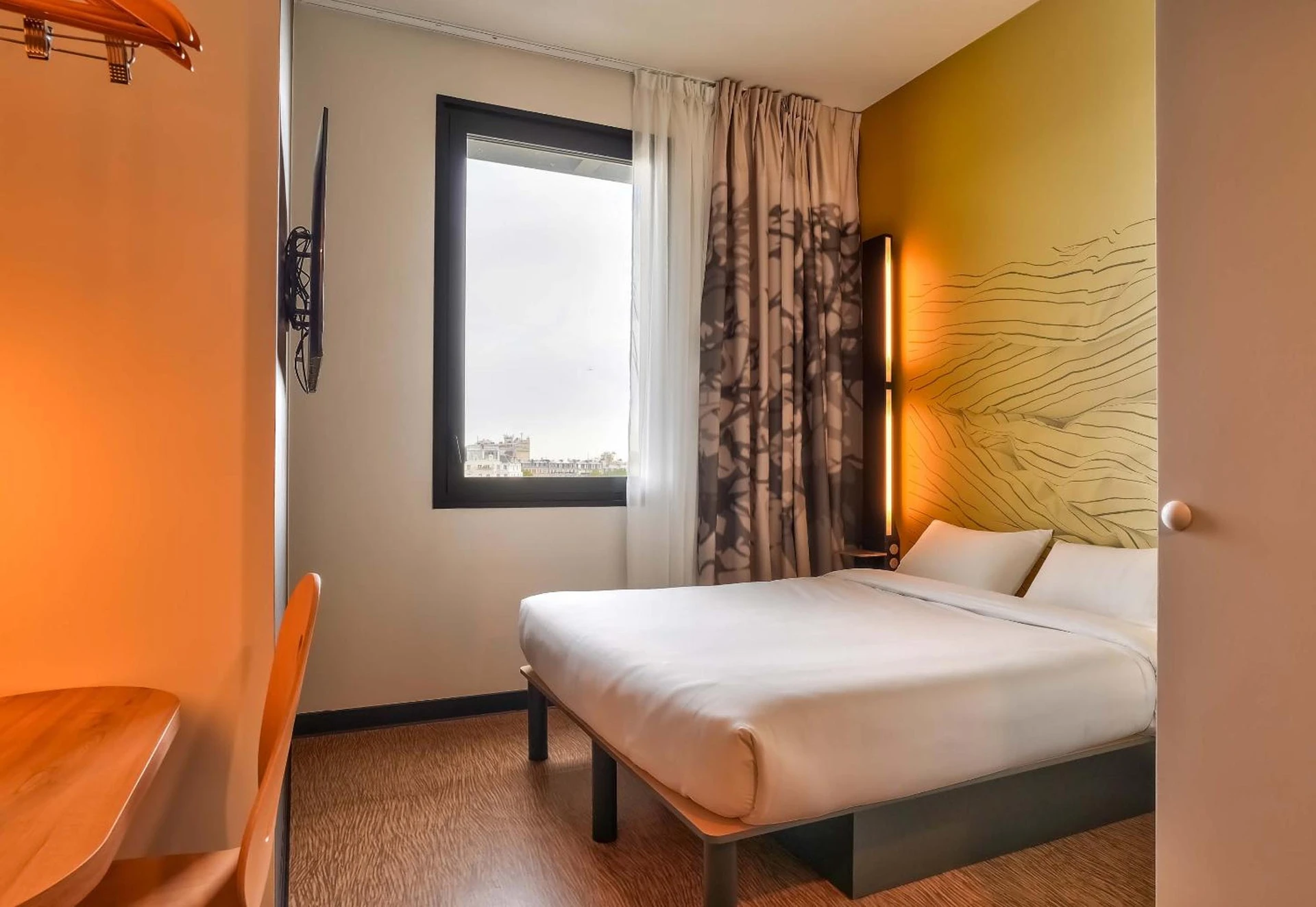 Chambre disponible pour un séminaire d'entreprise à B&B HOTEL Paris Porte d'Orléans - Montrouge