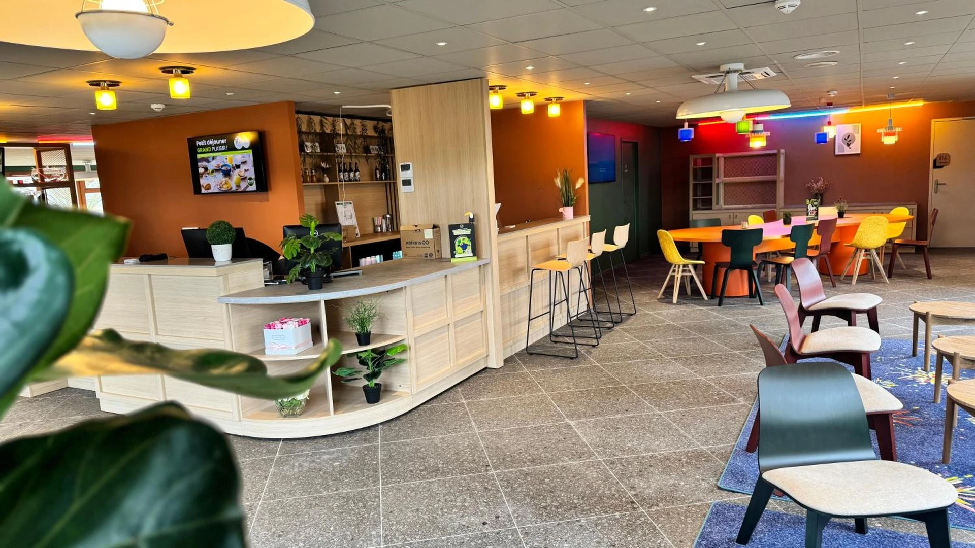 Organiser un séminaire d'entreprise : B&B HOTEL Saint-Witz Roissy à saint-witz