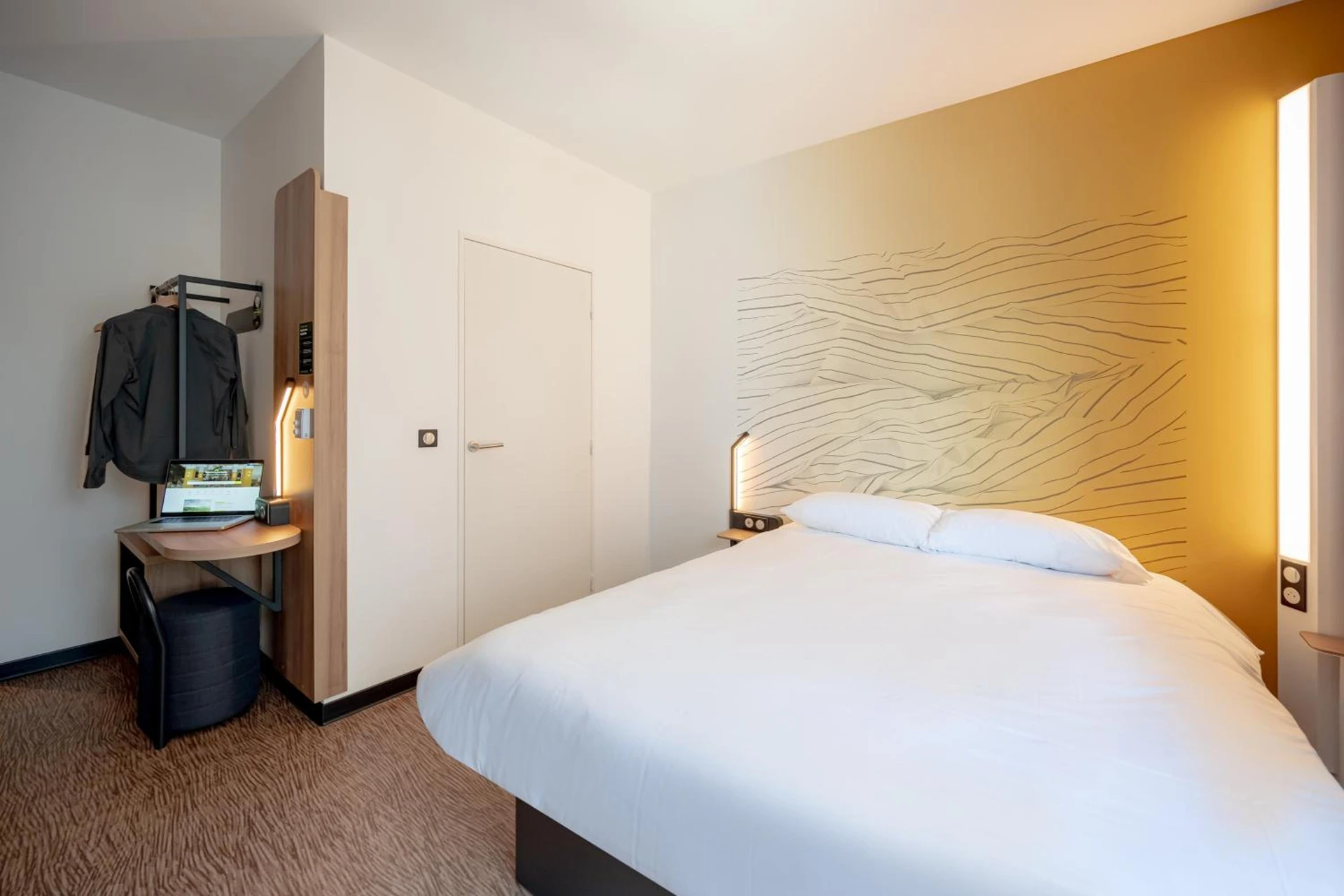 Chambre disponible pour un séminaire d'entreprise à B&B HOTEL Toulon Centre Gare - Toulon