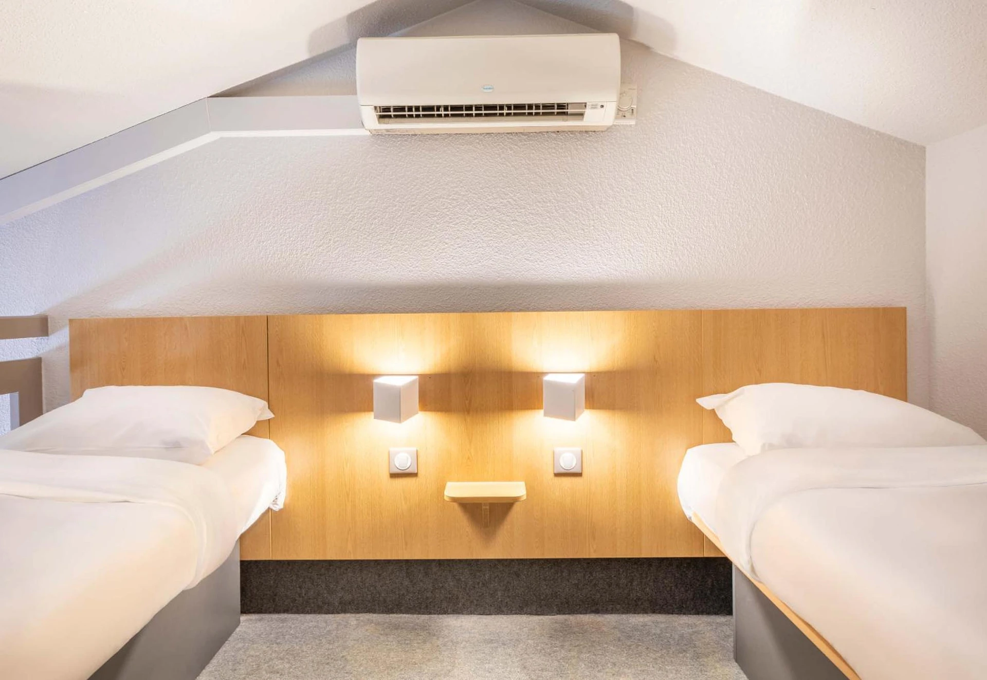 Chambre disponible pour un séminaire d'entreprise à B&B HOTEL Toulon La Seyne sur Mer - La Seyne-sur-Mer