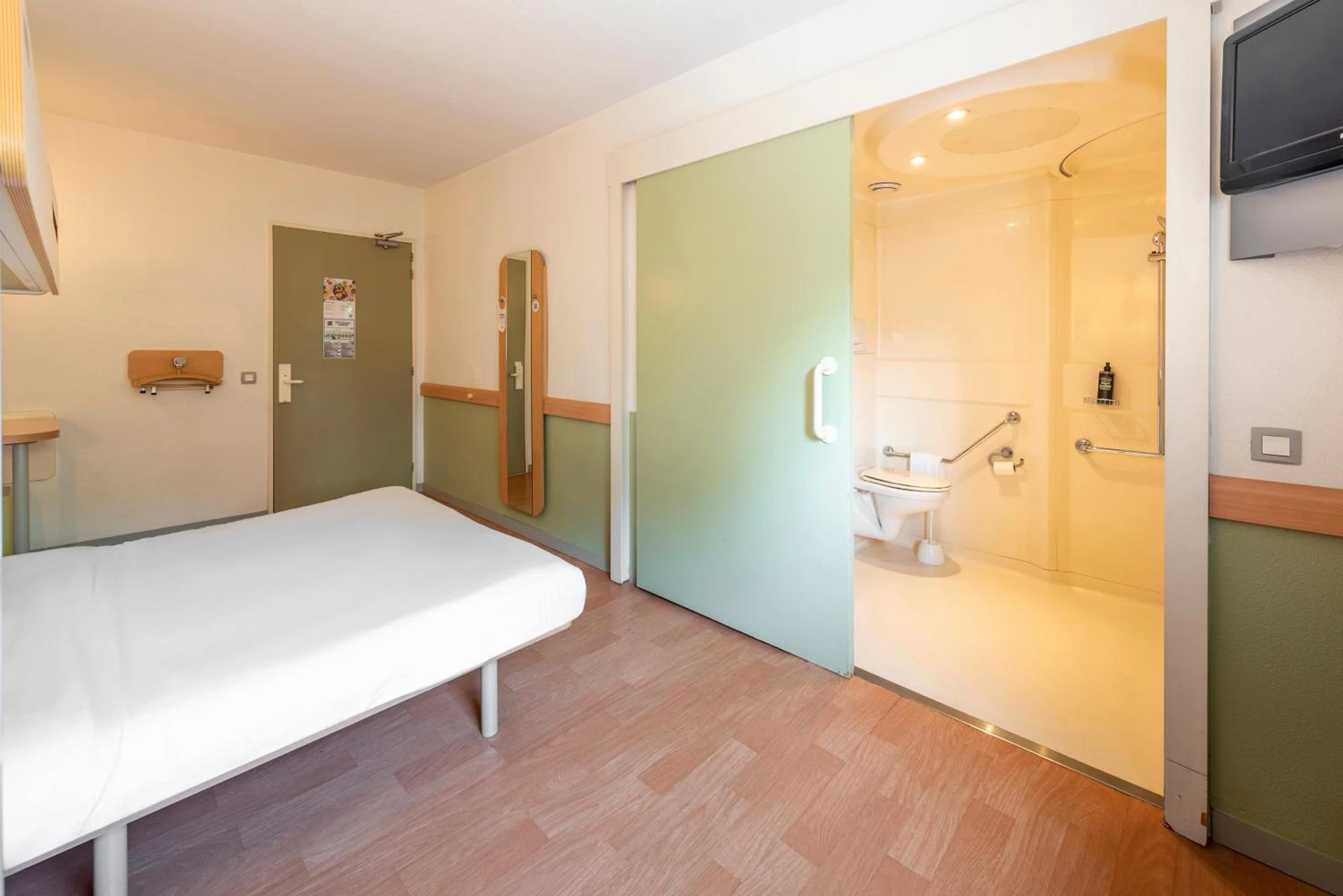 Chambre disponible pour un séminaire d'entreprise à B&B HOTEL Toulouse Cité de l'Espace Hurel - Toulouse