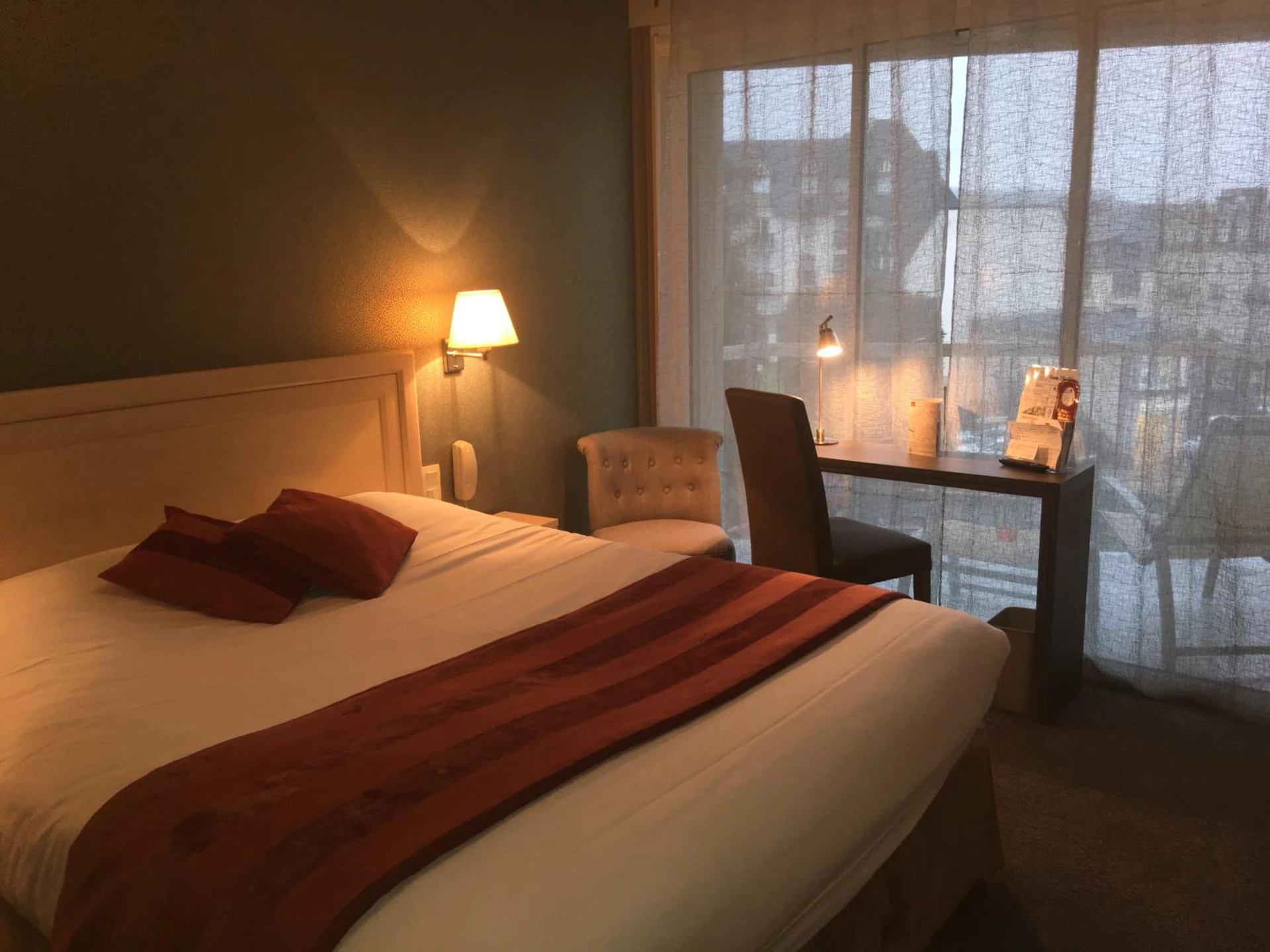 Chambre disponible pour un séminaire d'entreprise à Bagnoles Hotel - Contact Hotel - Bagnoles-de-l'Orne