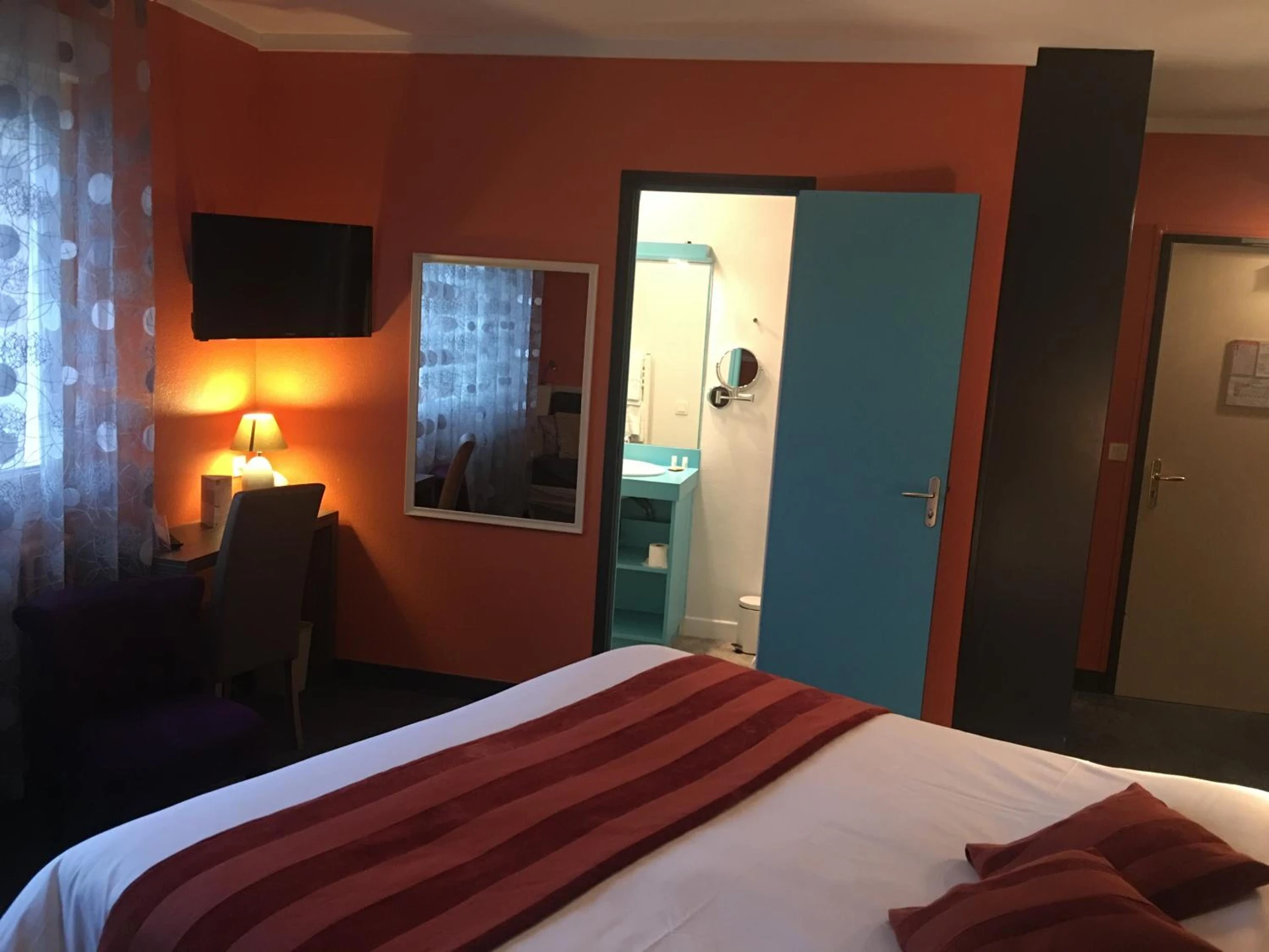 Chambre disponible pour un séminaire d'entreprise à Bagnoles Hotel - Contact Hotel - Bagnoles-de-l'Orne