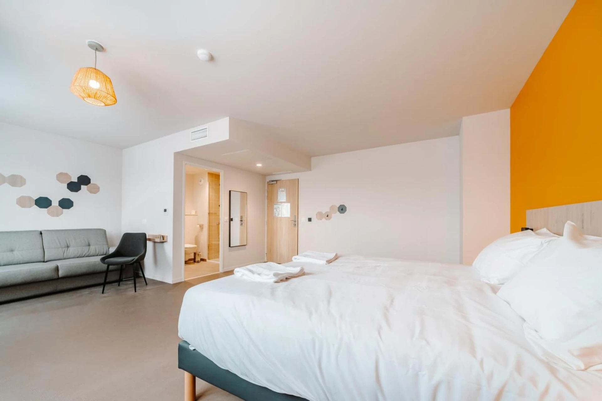 Magnifique chambre pour un séminaire d'entreprise à Beelodge Hotel Blois Centre - Blois