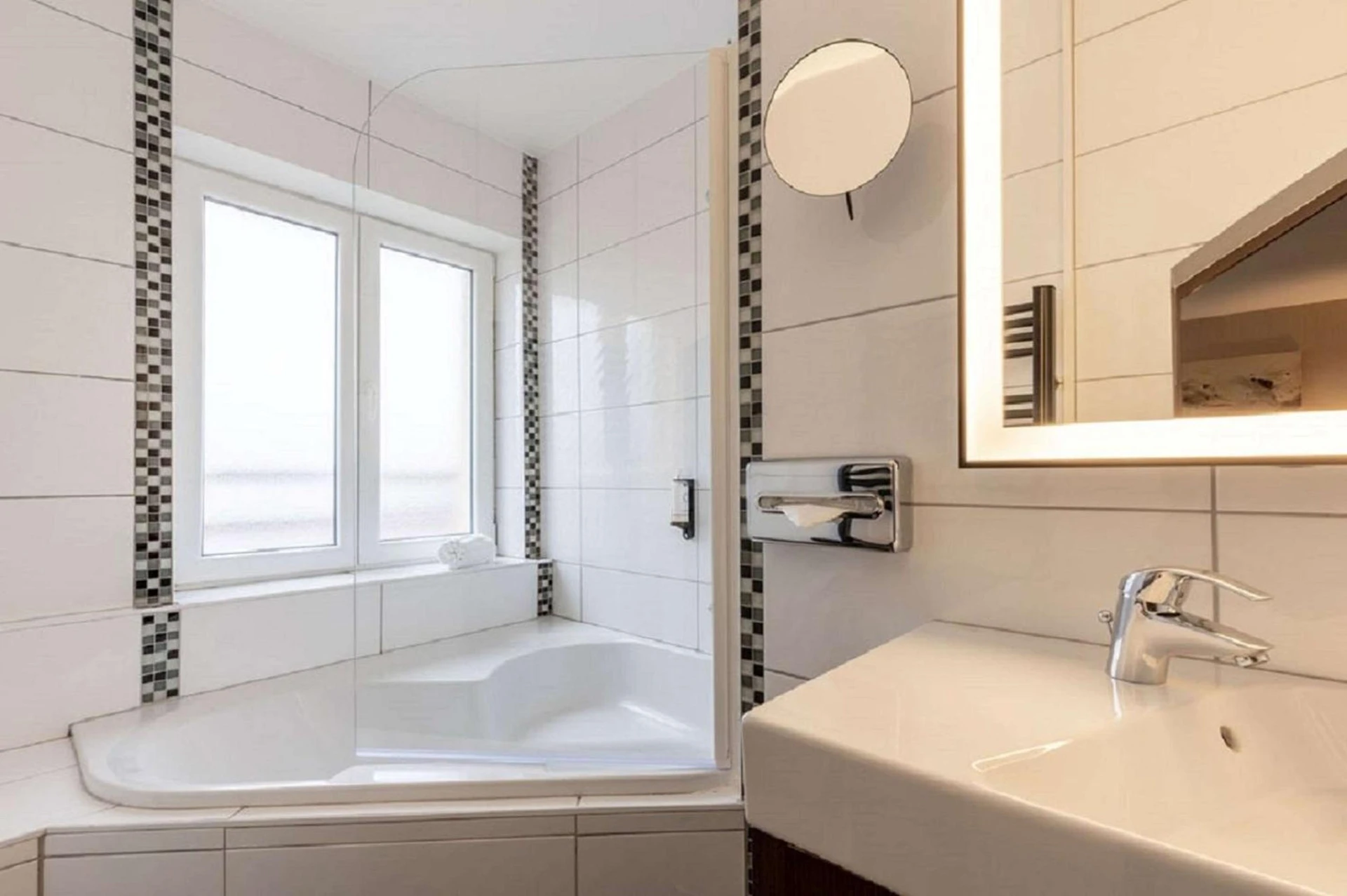 Chambre disponible pour un séminaire d'entreprise à Best Western Plus Hôtel Belfort Centre Gare - Belfort