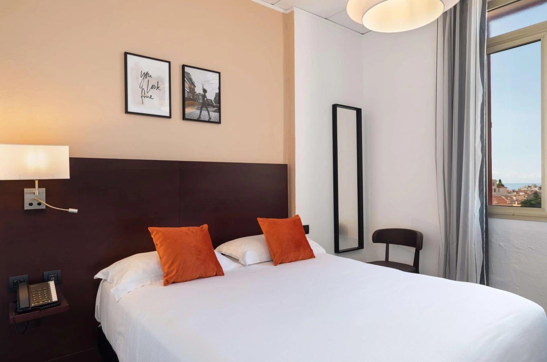 Chambre disponible pour un séminaire d'entreprise à Best Western Hôtel des Orangers Cannes - Cannes