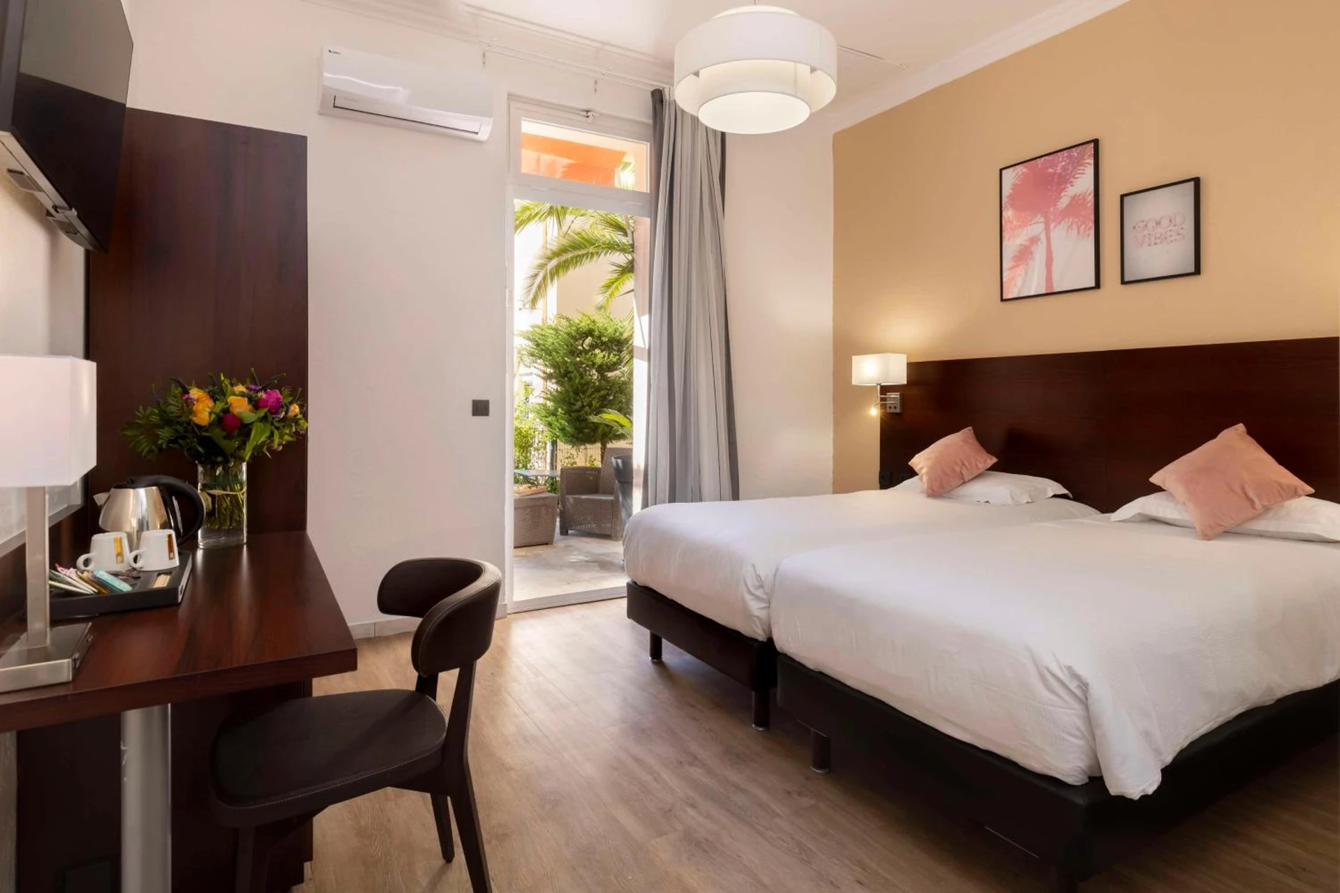 Chambre disponible pour un séminaire d'entreprise à Best Western Hôtel des Orangers Cannes - Cannes