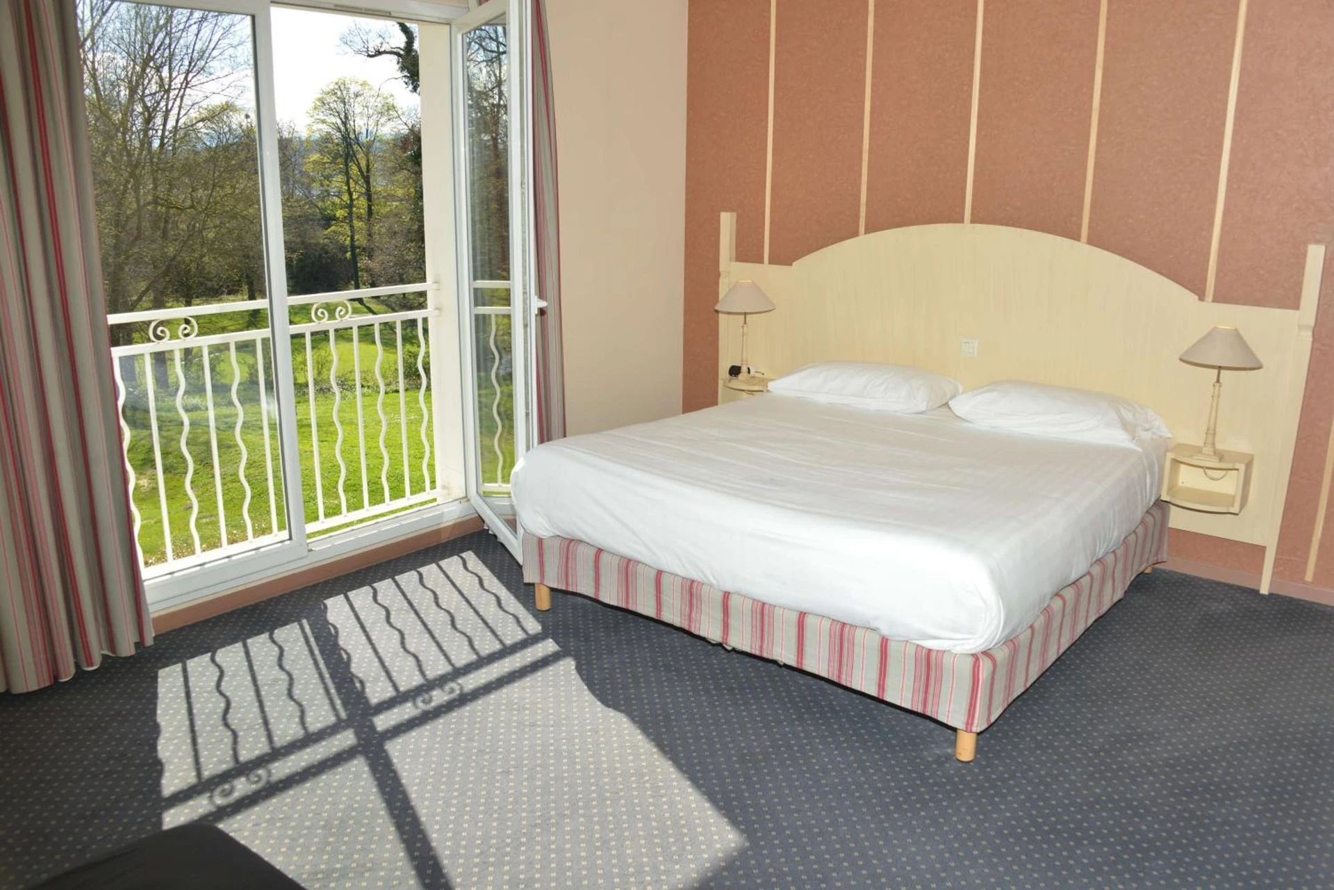 Chambre disponible pour un séminaire d'entreprise à Best Western Golf d'Albon - Albon