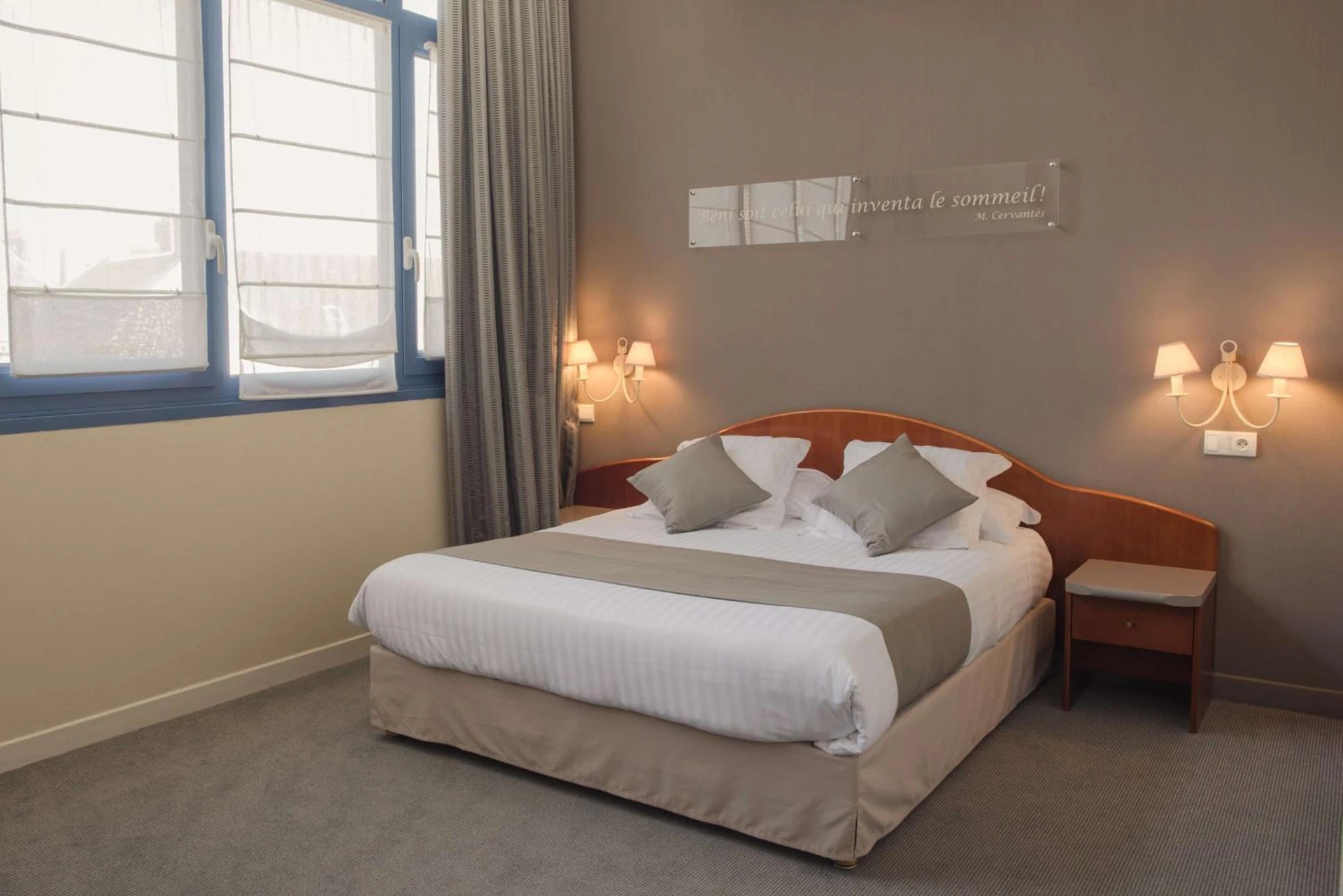 Chambre disponible pour un séminaire d'entreprise à Best Western Hôtel Hermitage - Montreuil-sur-Mer