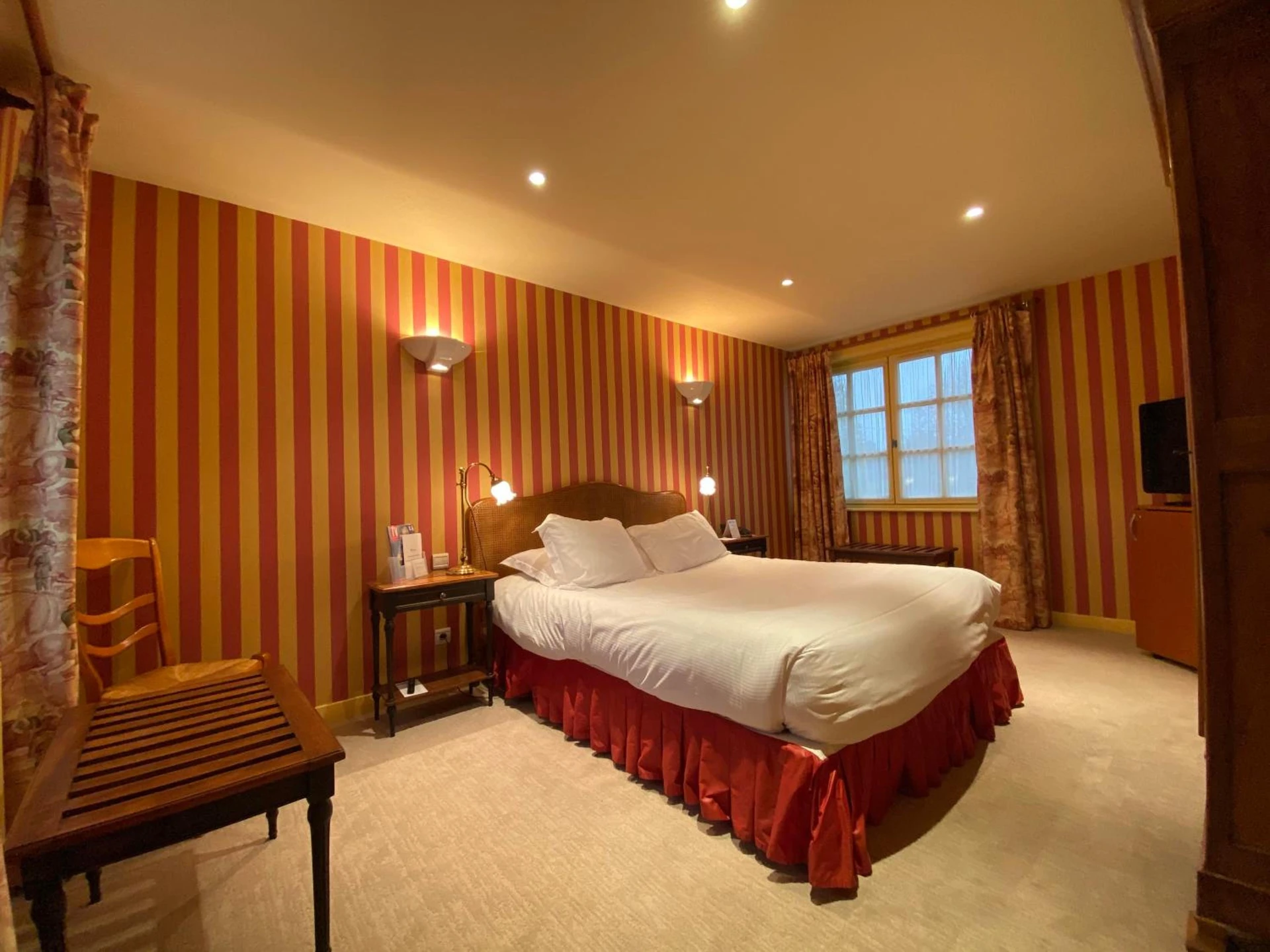 Chambre disponible pour un séminaire d'entreprise à Best Western La Metairie - Gosnay