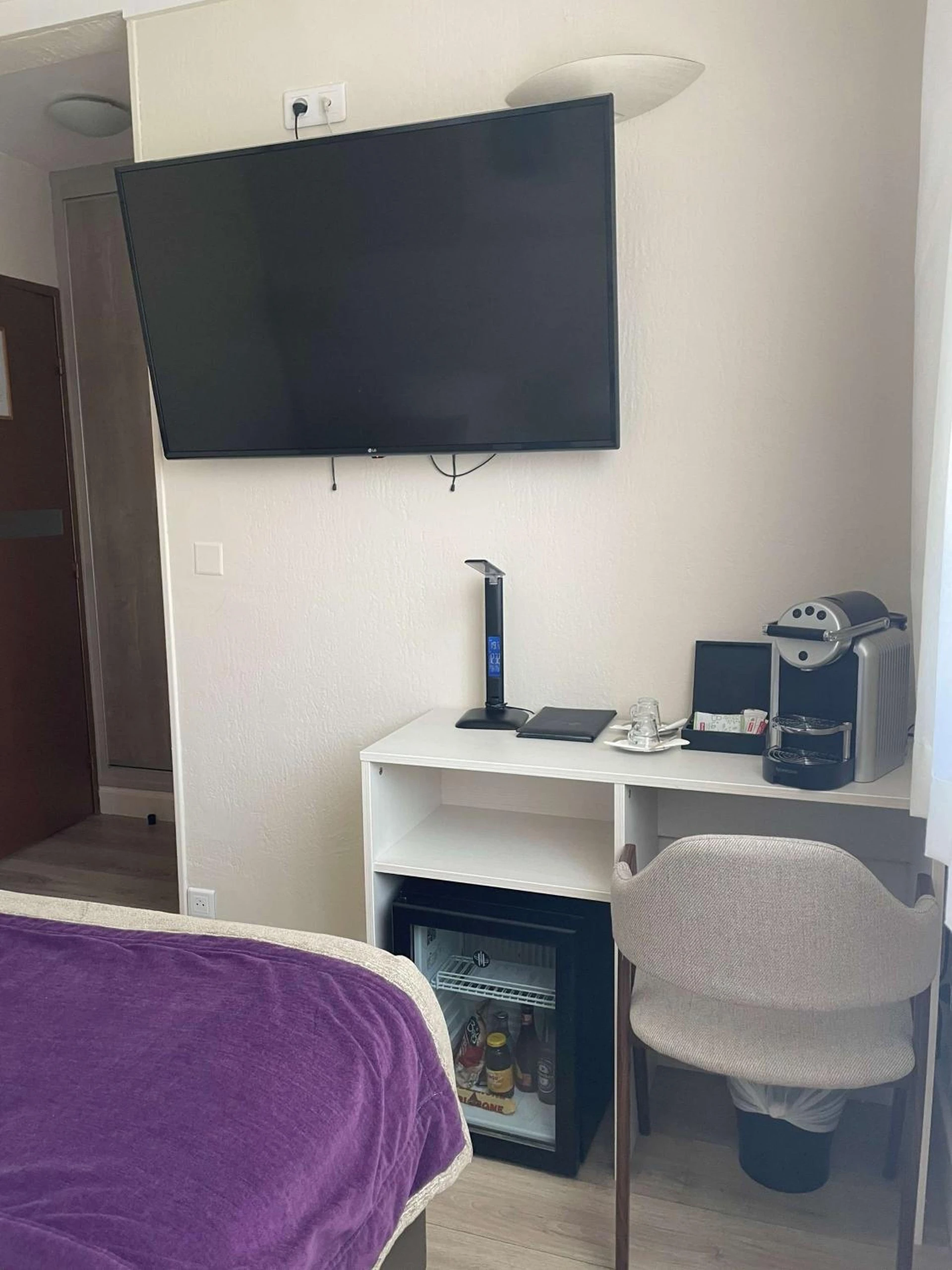 Chambre disponible pour un séminaire d'entreprise à Best Western Plus Hôtel la Rade - Cassis
