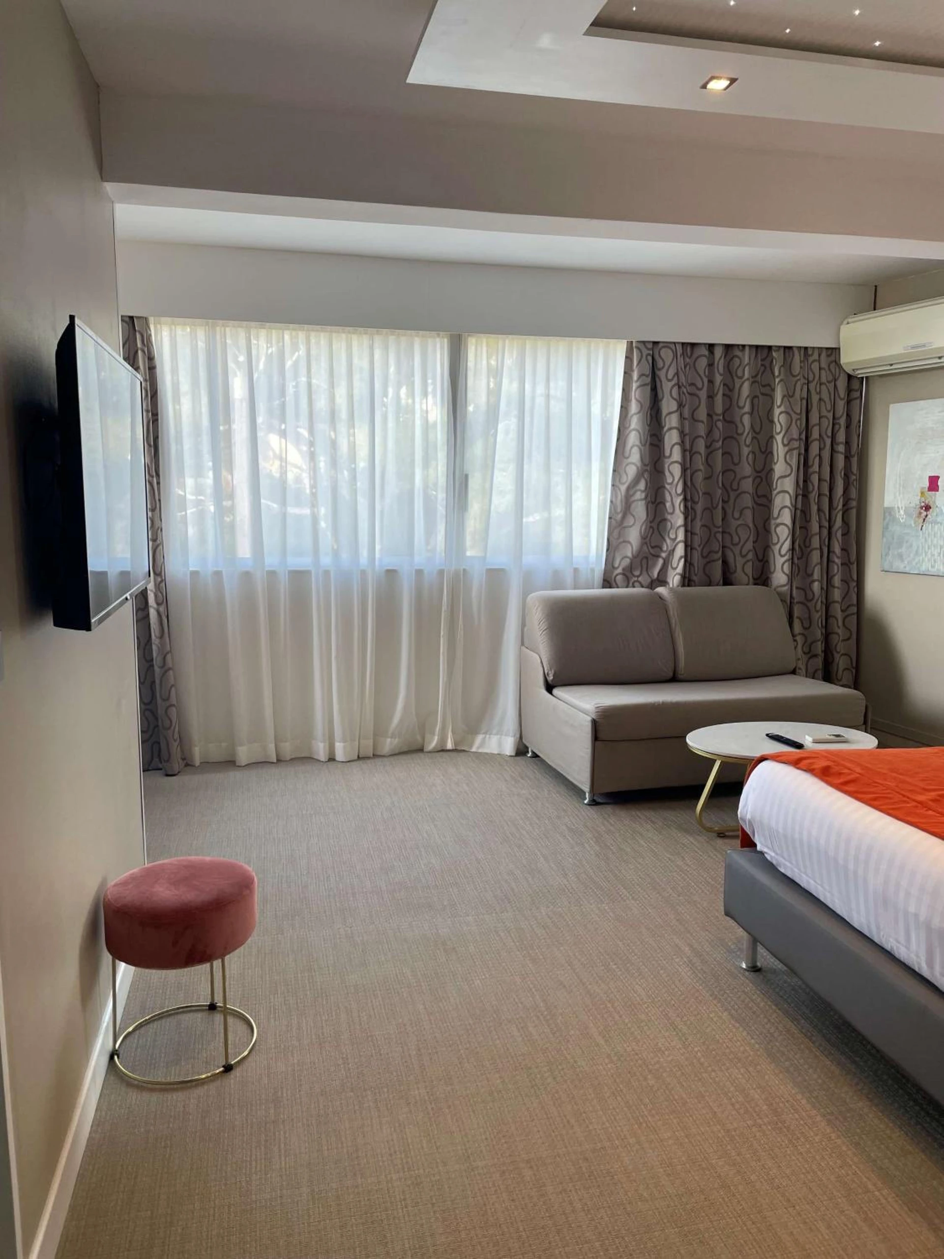 Chambre disponible pour un séminaire d'entreprise à Best Western Plus Hôtel la Rade - Cassis