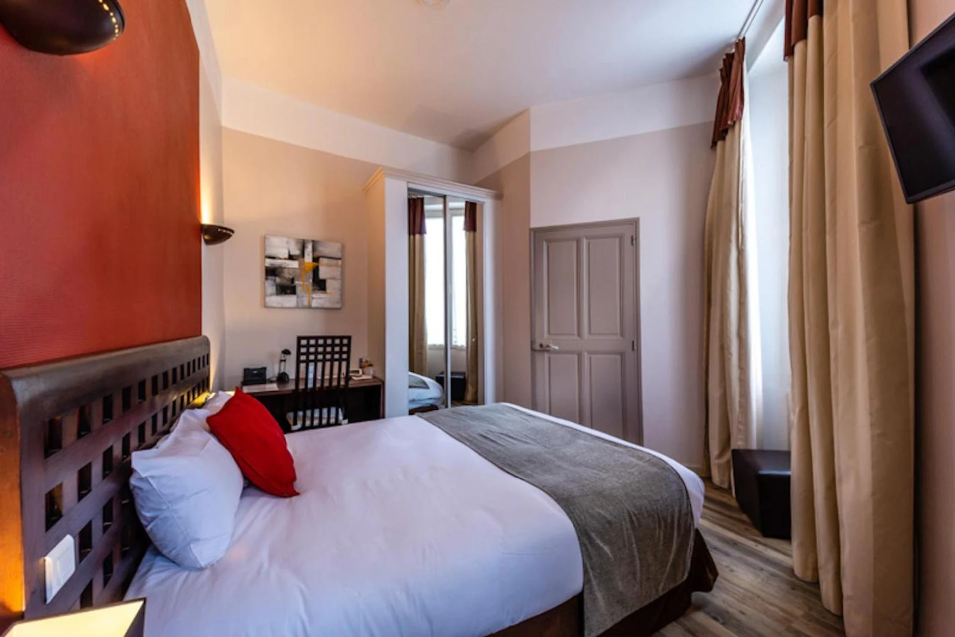 Chambre disponible pour un séminaire d'entreprise à Best Western Le Comtadin - Carpentras