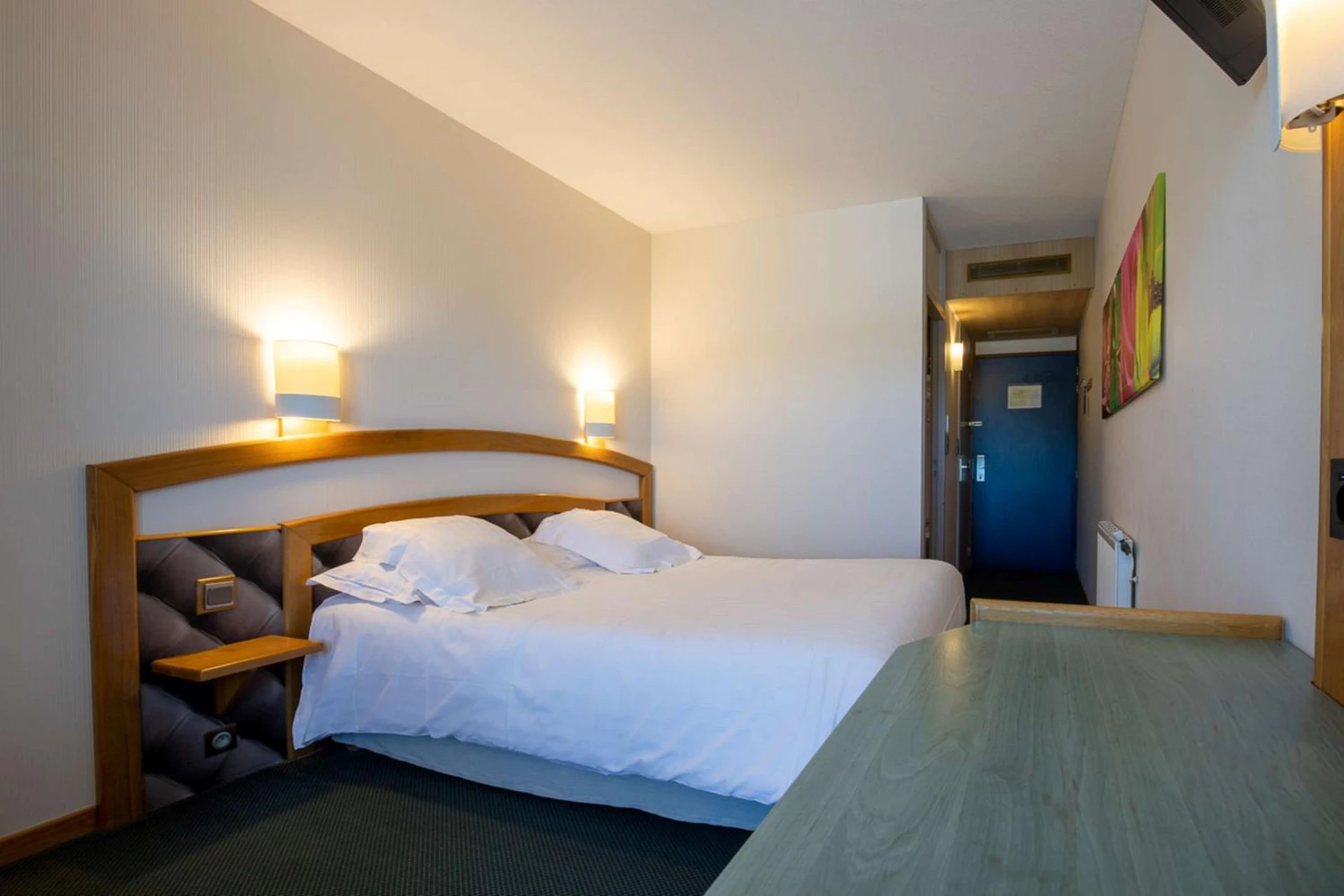 Chambre disponible pour un séminaire d'entreprise à Best Western Le Relais de Laguiole Hôtel & Spa - Laguiole