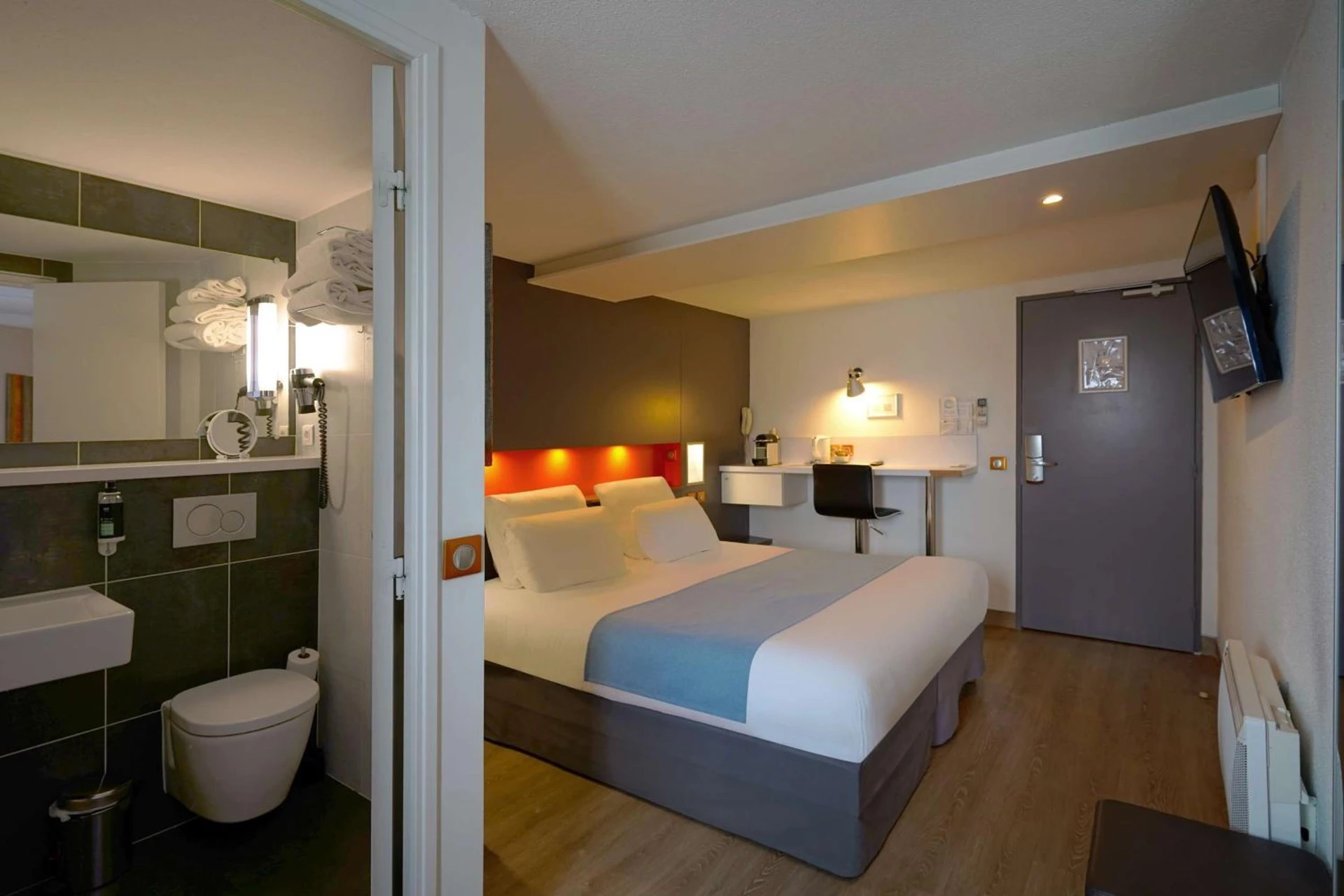 Magnifique chambre pour un séminaire d'entreprise à Hôtel Best Western The Wish Versailles - Guyancourt