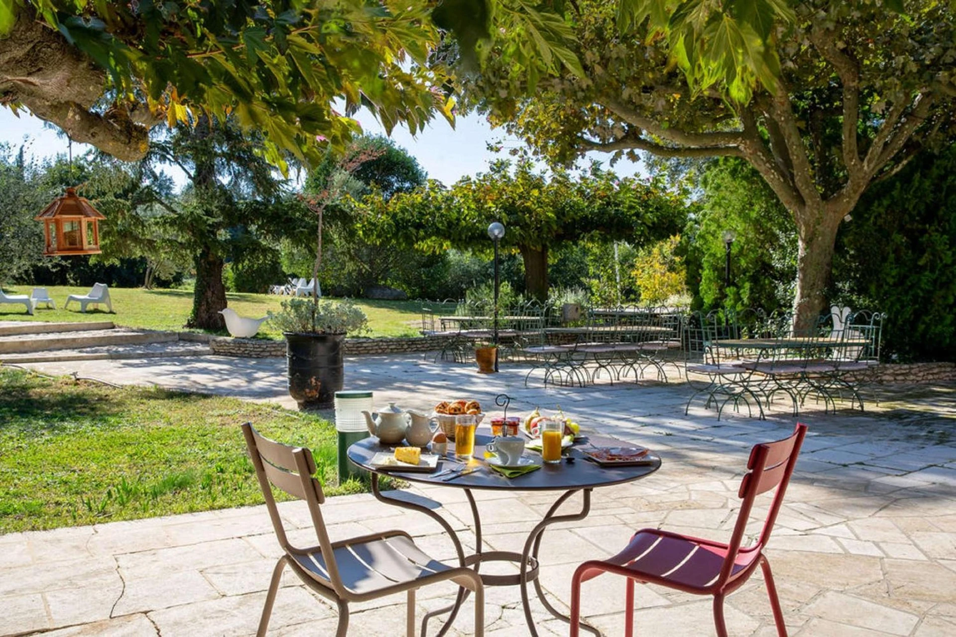 Chambre disponible pour un séminaire d'entreprise à Best Western Le Val Majour - Fontvieille