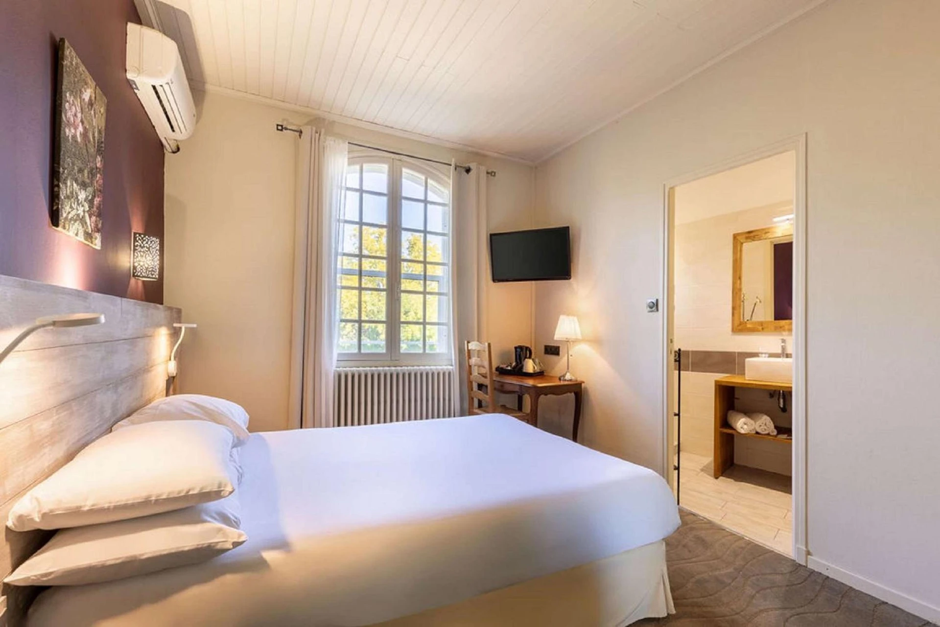 Chambre disponible pour un séminaire d'entreprise à Best Western Le Val Majour - Fontvieille