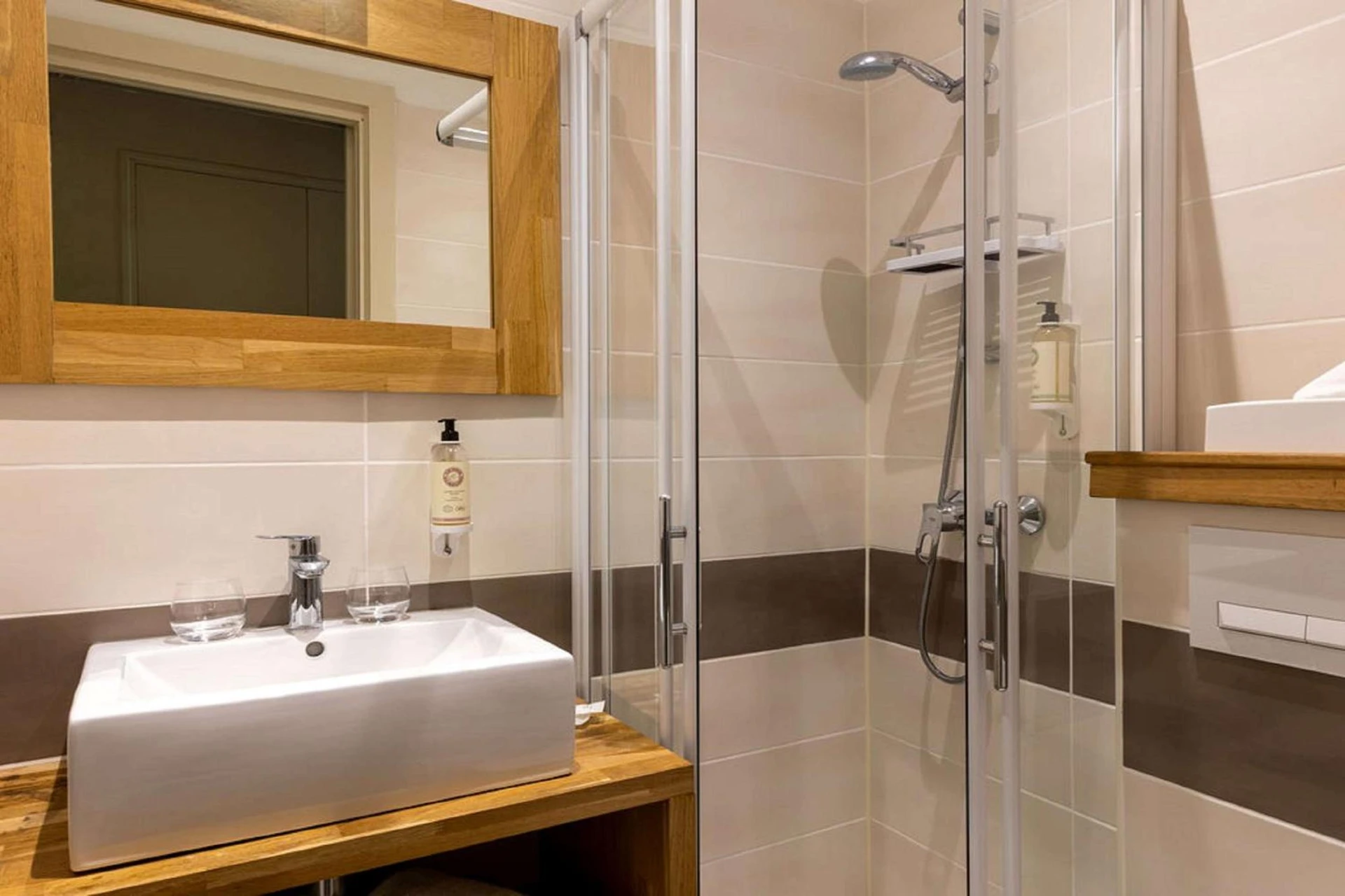 Magnifique chambre pour un séminaire d'entreprise à Best Western Le Val Majour - Fontvieille