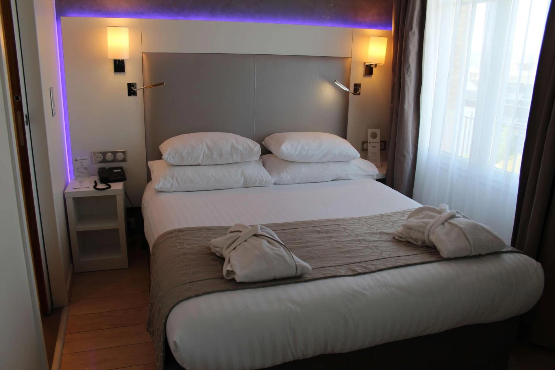 Chambre disponible pour un séminaire d'entreprise à Best Western Plus Hotel Carlton Annecy - Annecy
